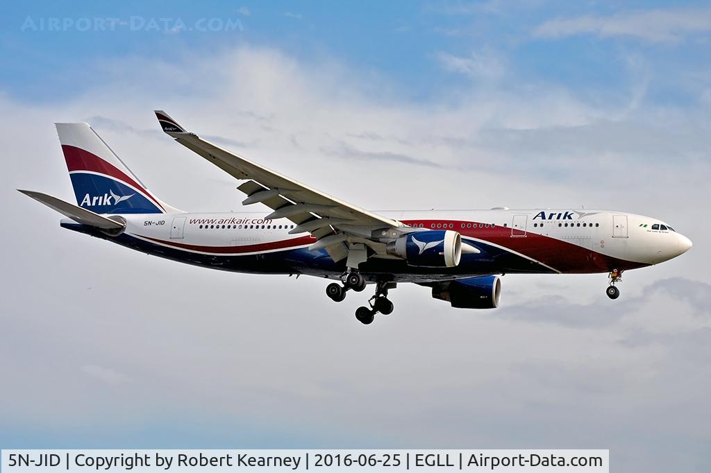 5N-JID, 2008 Airbus A330-223 C/N 927, Arriving 27R