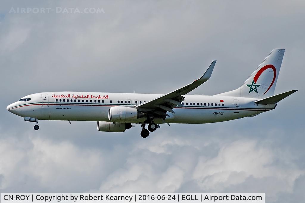 CN-ROY, 2010 Boeing 737-8B6 C/N 33070, Arriving 27R