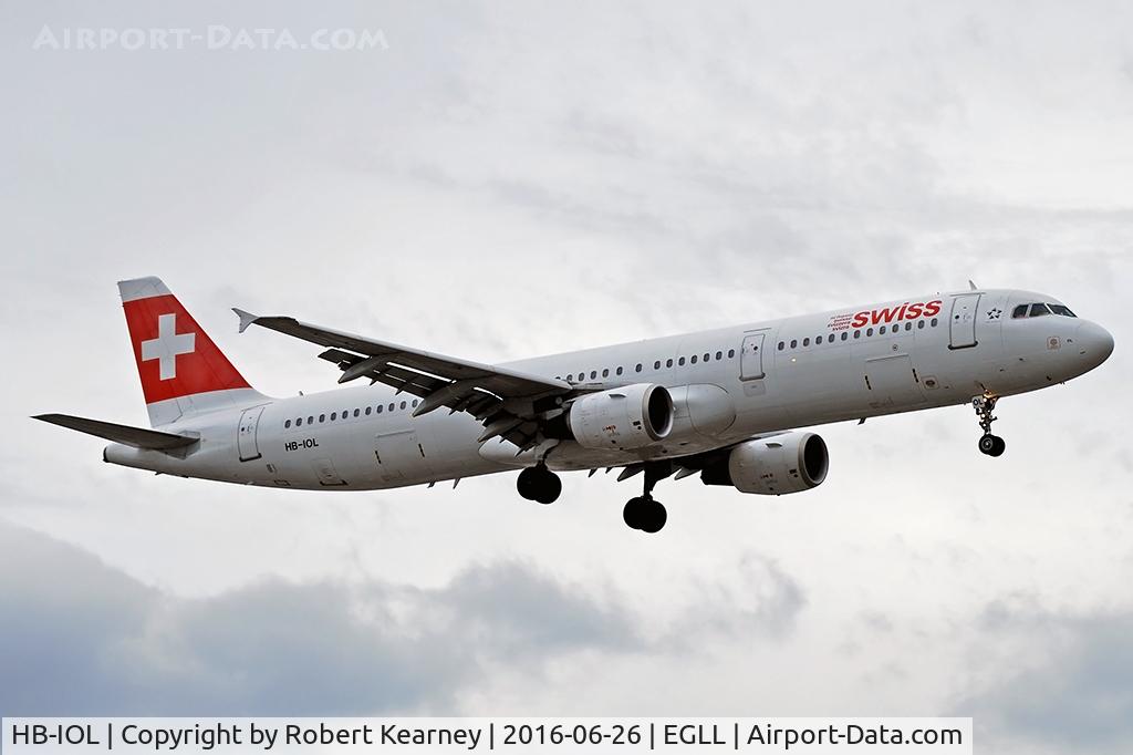 HB-IOL, 1999 Airbus A321-111 C/N 1144, Arriving 27R