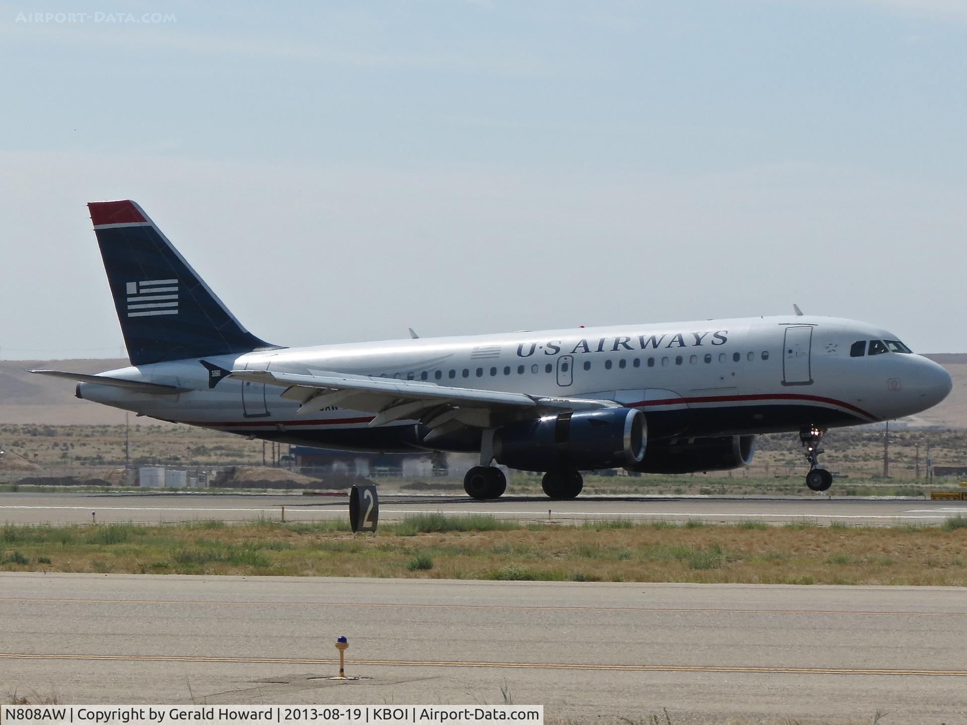 N808AW, 1999 Airbus A319-132 C/N 1088, Landing RWY 28R.
