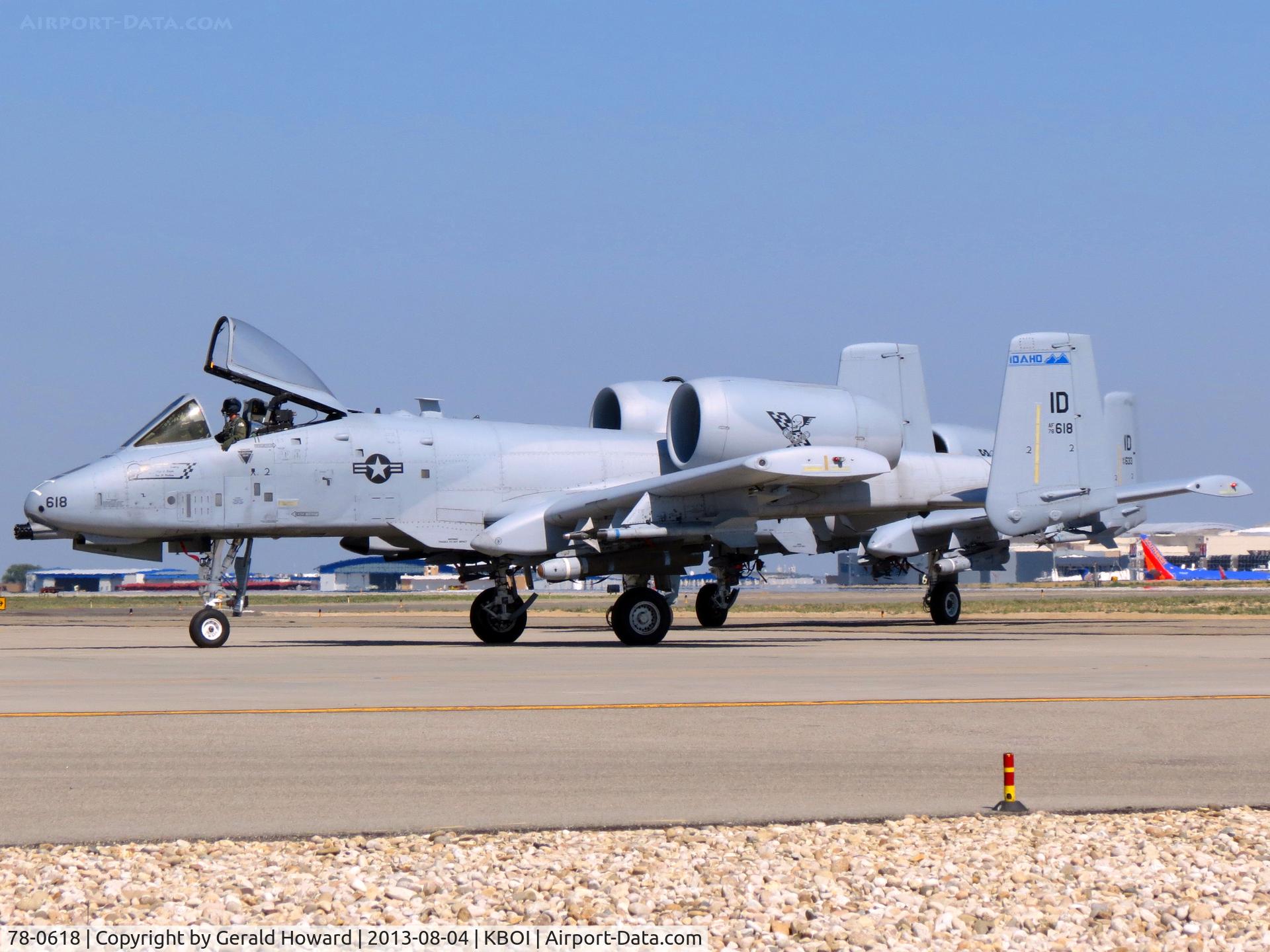 78-0618, 1978 Fairchild Republic A-10C Thunderbolt II C/N A10-0238, Taxi off Bravo onto arm/de arm pad for pre flight checks.