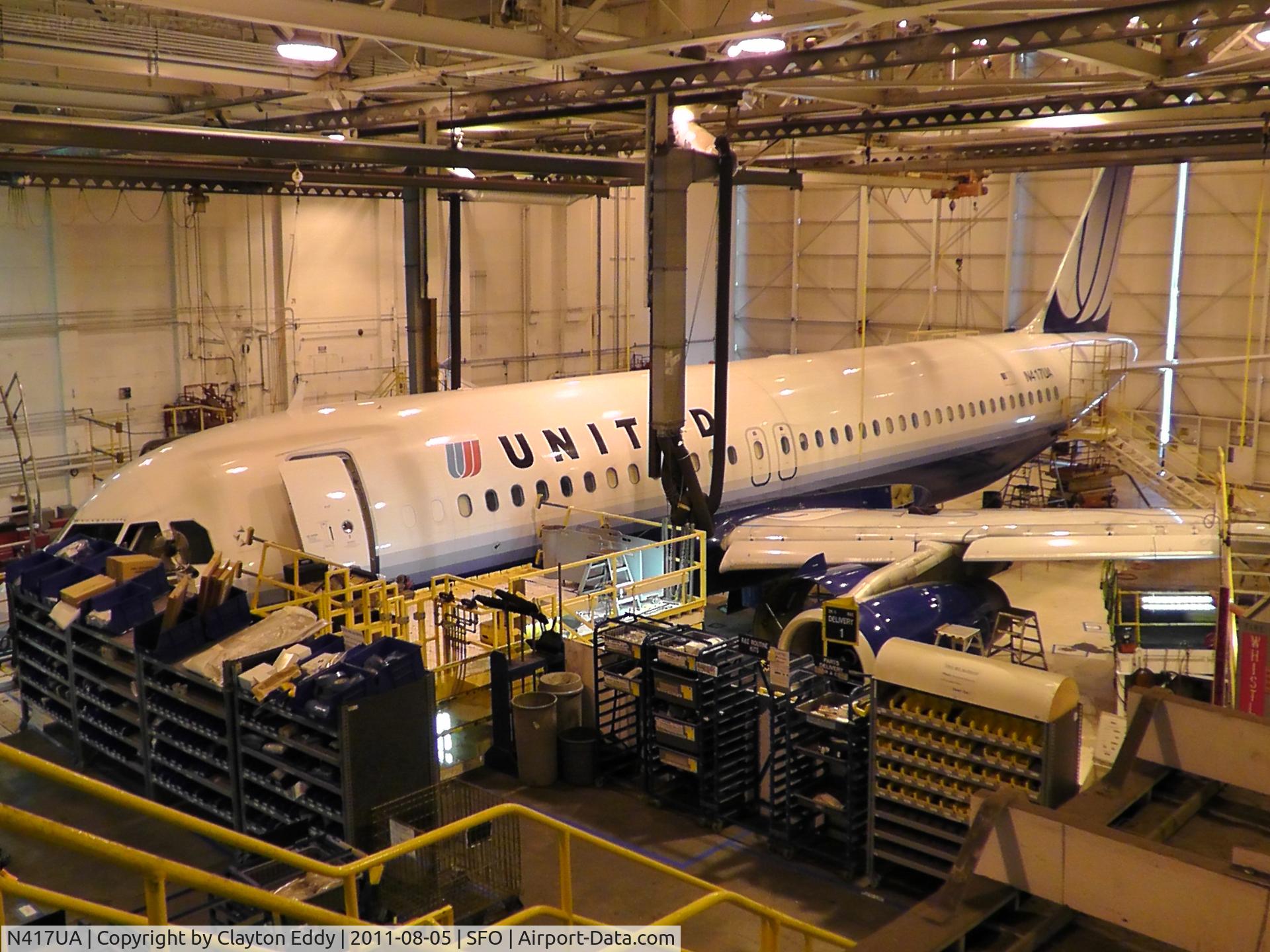 N417UA, 1994 Airbus A320-232 C/N 483, SFO