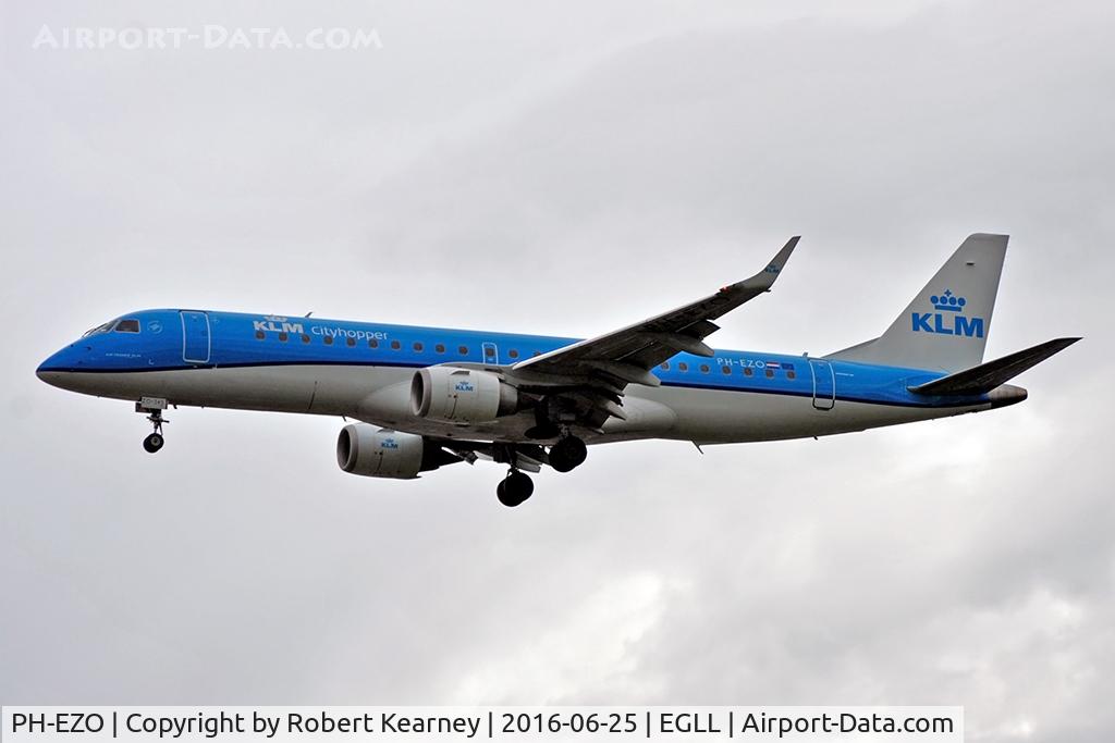 PH-EZO, 2010 Embraer 190LR (ERJ-190-100LR) C/N 19000345, Arriving 27L