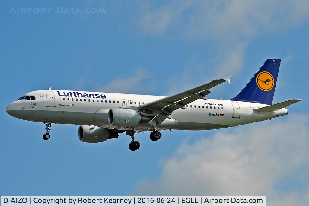 D-AIZO, 2012 Airbus A320-214 C/N 5441, Arriving 27L