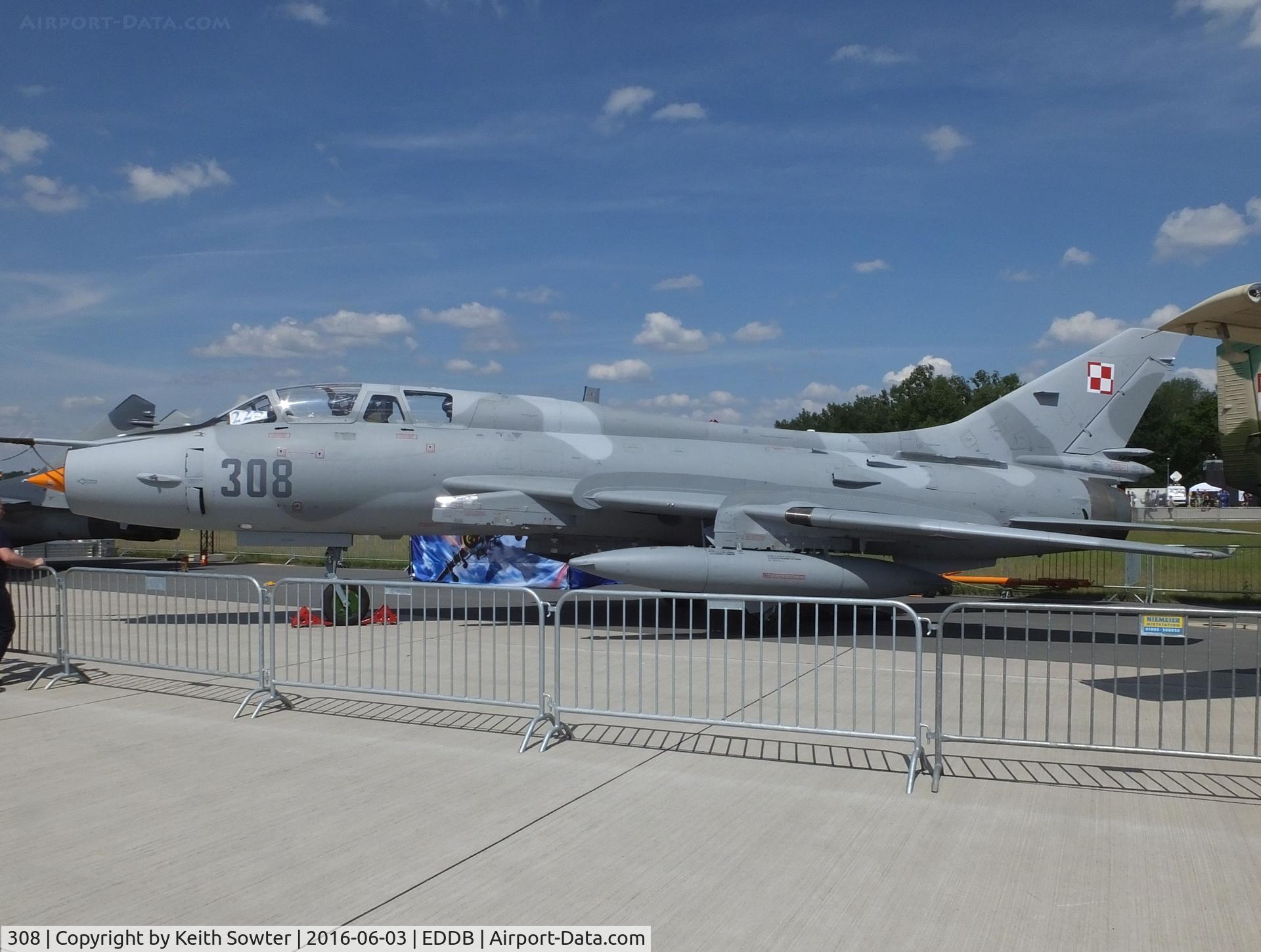 308, Sukhoi Su-22UM-3K C/N 17532366308, Berlin ILA  Polish AF