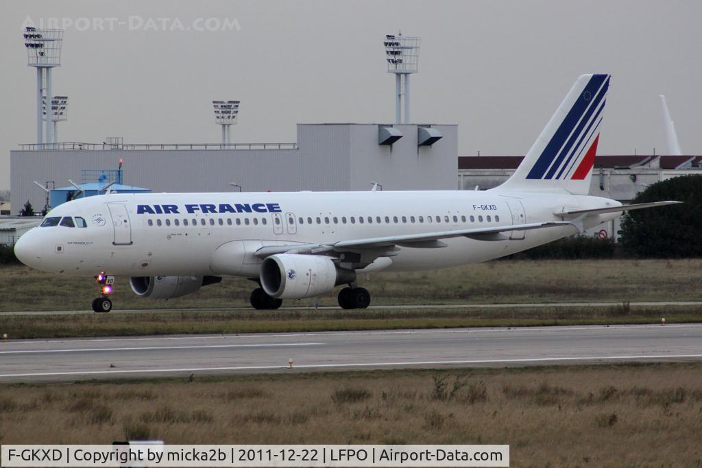 F-GKXD, 2002 Airbus A320-214 C/N 1873, Taxiing