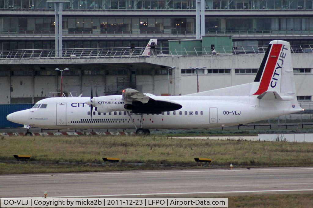 OO-VLJ, 1987 Fokker 50 C/N 20105, Taxiing