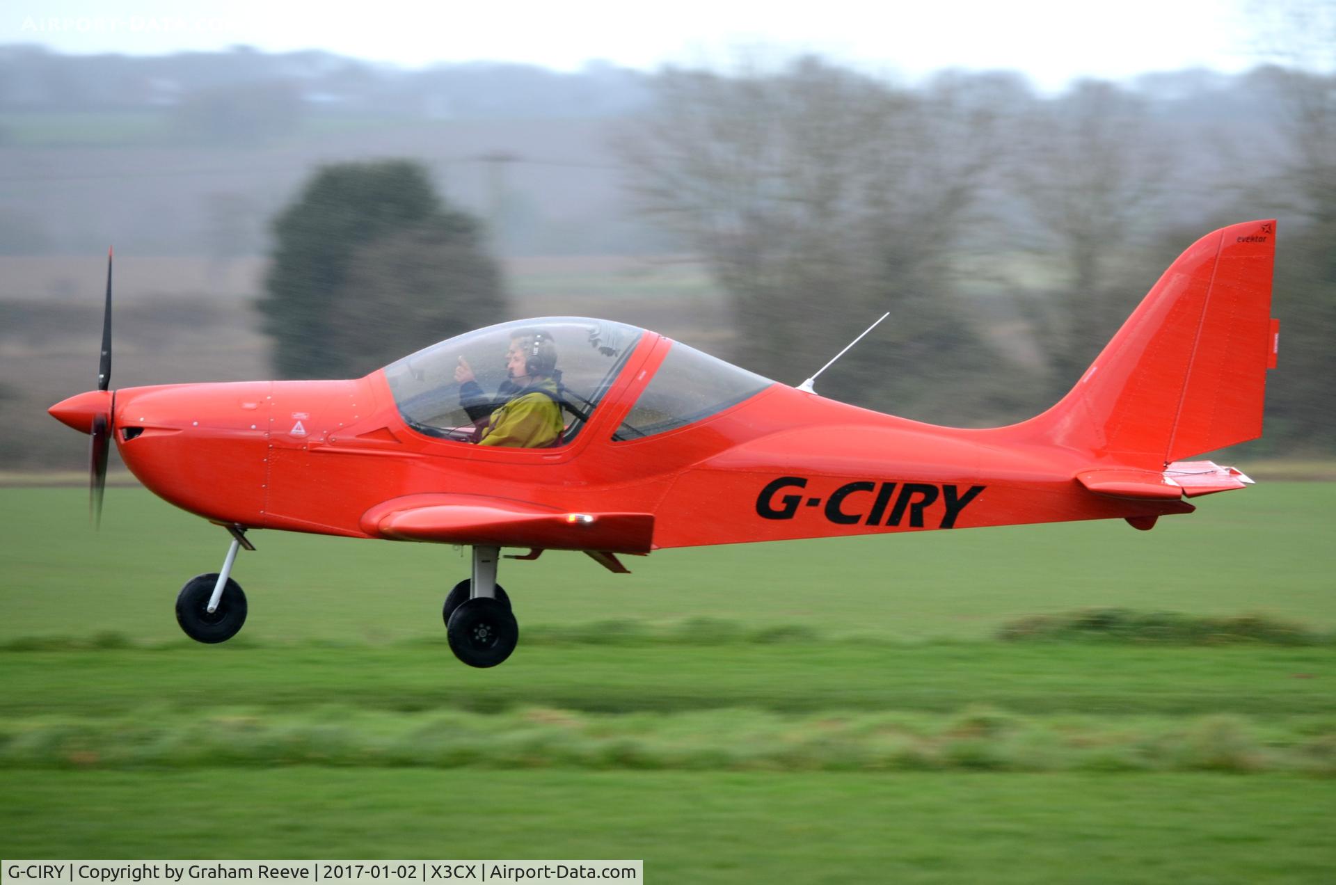 G-CIRY, 2015 Evektor EV-97 Eurostar SL C/N 2015-4222, Landing at Northrepps.
