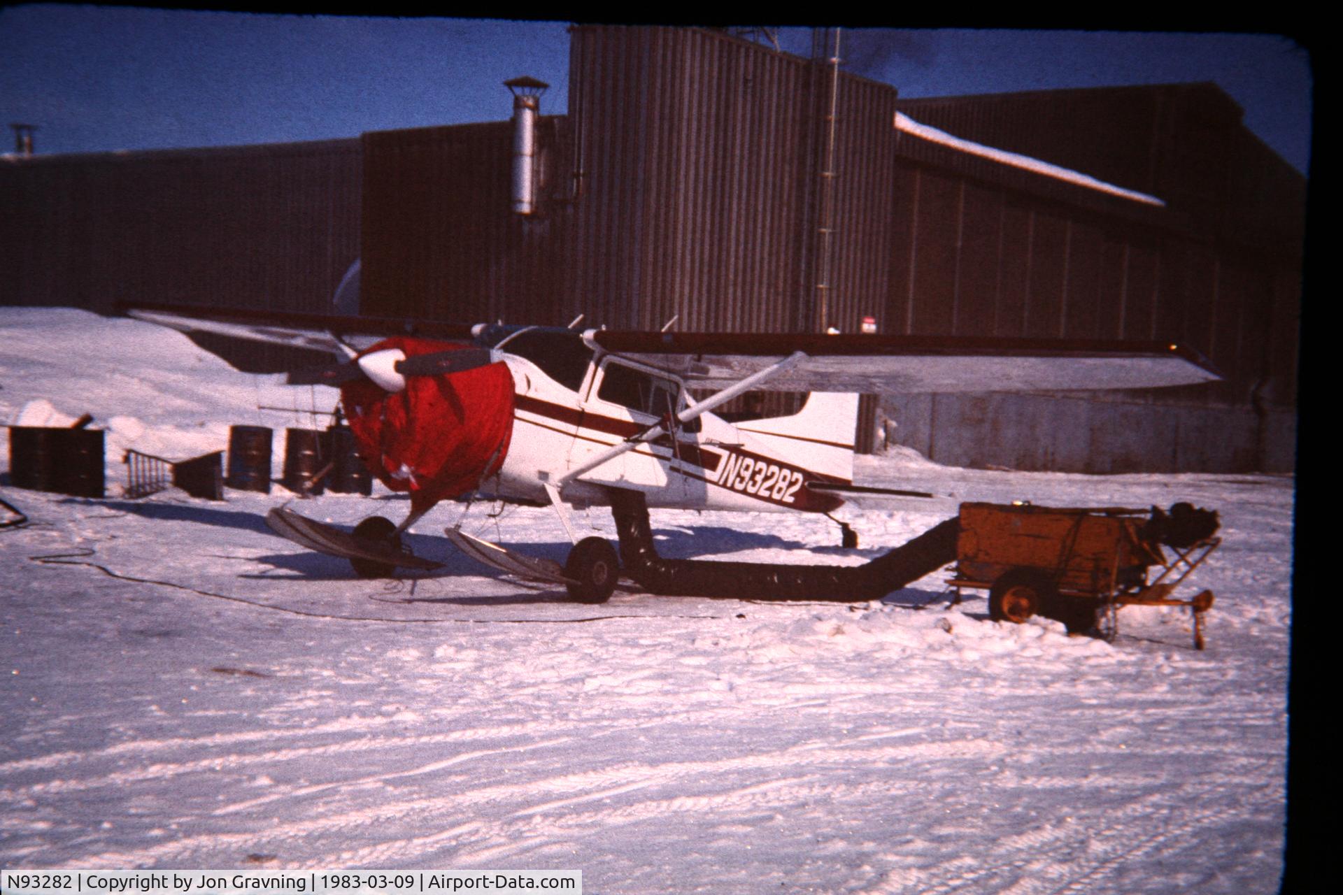 N93282, 1976 Cessna A185F Skywagon 185 C/N 18503209, N93282 at Barter Island, AK 
Preparing for Polar Bear tracking flight