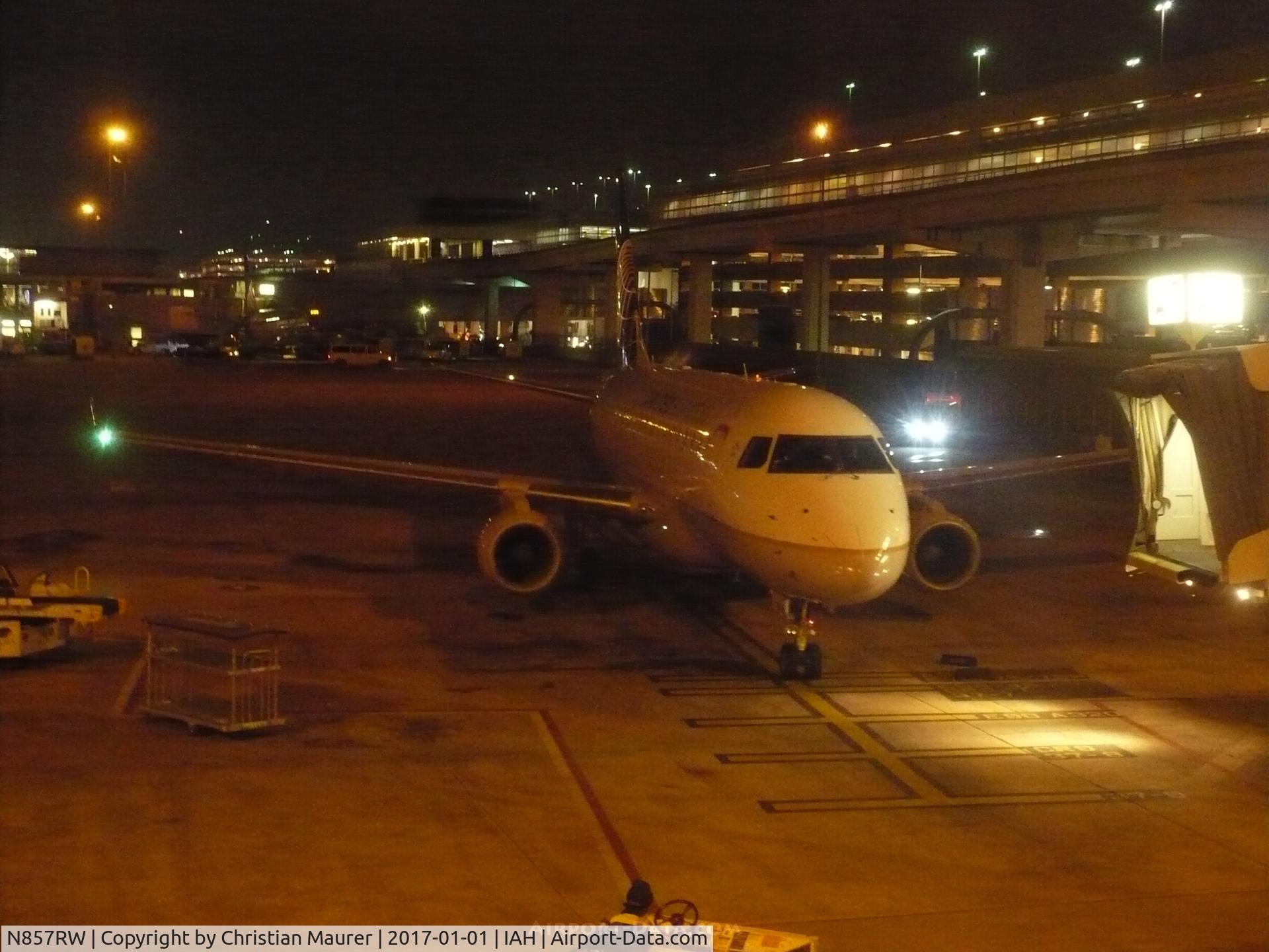 N857RW, 2005 Embraer 170SE (ERJ-170-100SE) C/N 17000079, ERJ-170SE