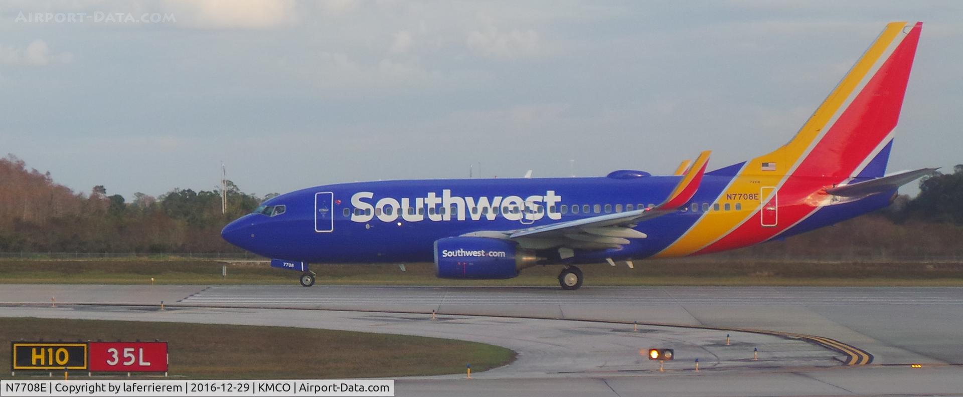 N7708E, 2004 Boeing 737-76N C/N 32652, Southwest Airlines Flight 4409 taking off from KMCO