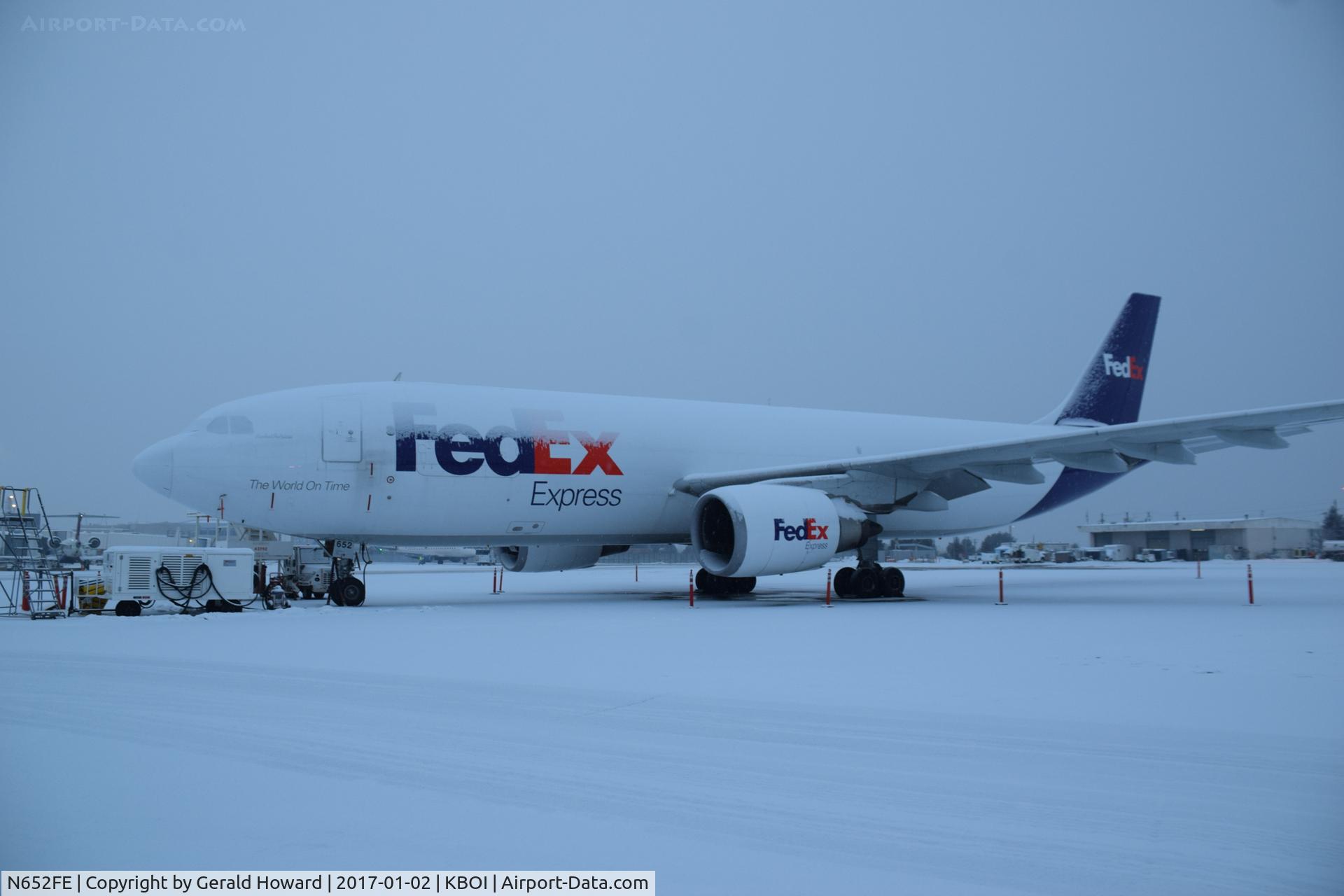 N652FE, 1994 Airbus A300F4-605R C/N 735, Parked on Fed Ex ramp on day off.