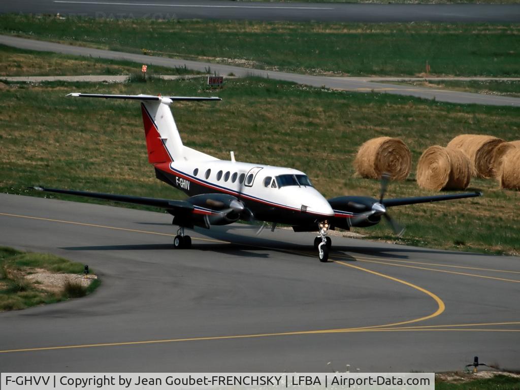 F-GHVV, 1980 Beech 200 Super King Air C/N BB-676, SARL Seine Aviation