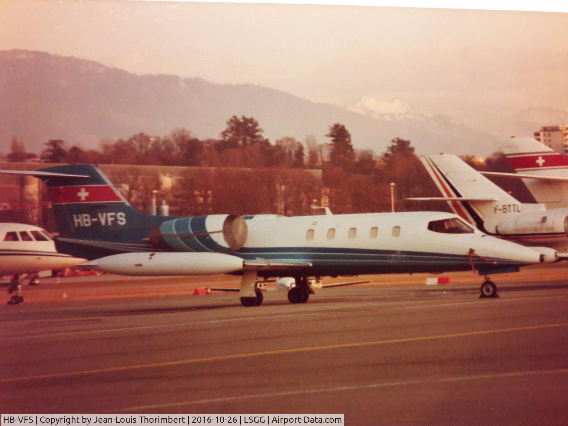 HB-VFS, 1978 Learjet 36A C/N 042, Learjet 36A, Cointrin (LSGG-GVA), approximately 1980