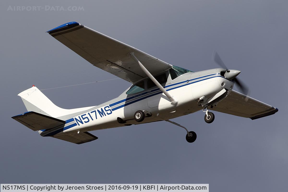 N517MS, 1978 Cessna R182 Skylane RG C/N R18200681, boeing field