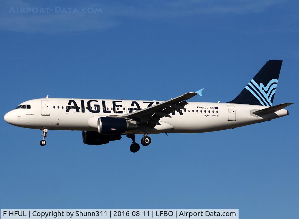 F-HFUL, 2004 Airbus A320-214 C/N 2180, Landing rwy 32L