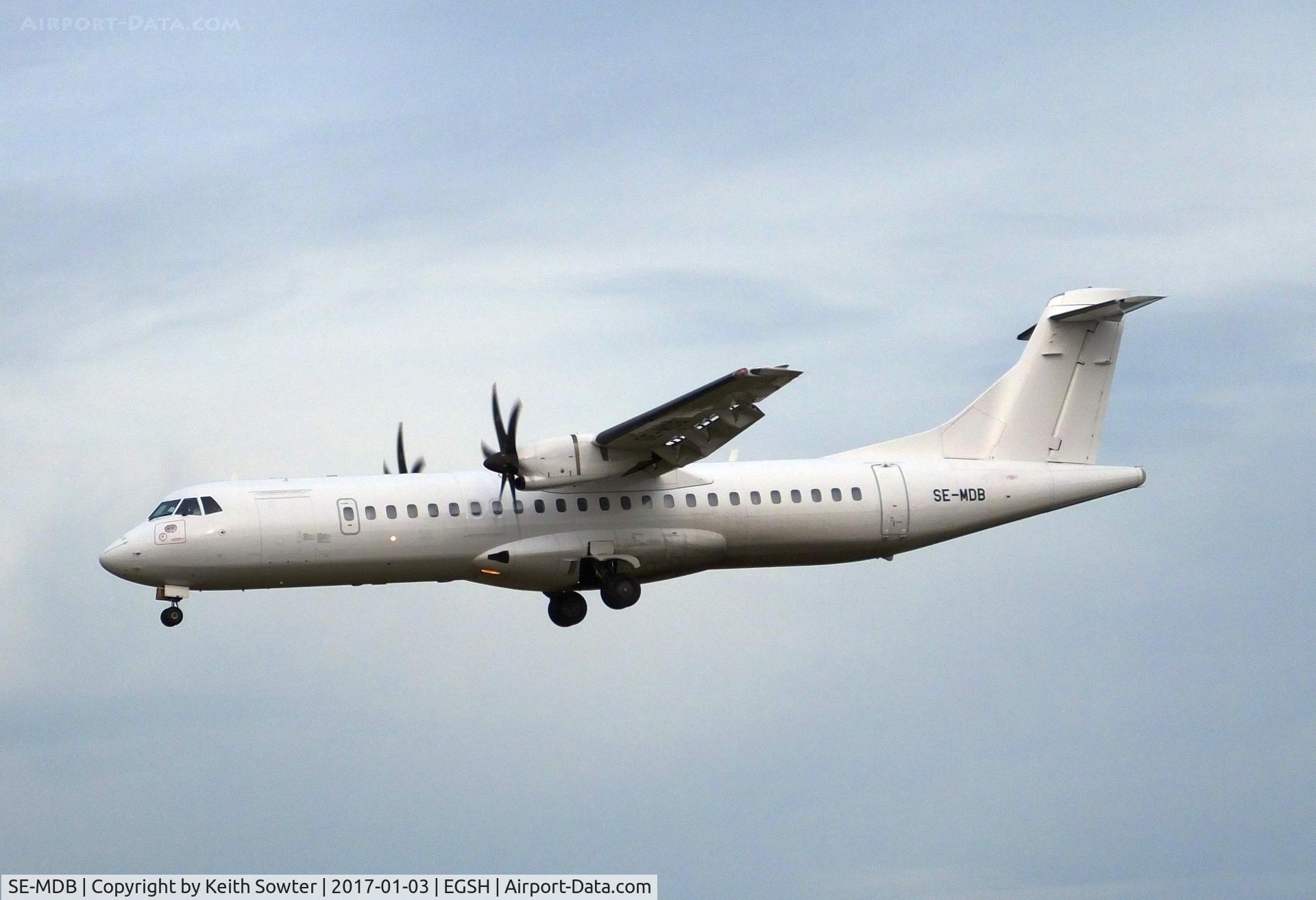 SE-MDB, 2008 ATR 72-212A C/N 822, Short finals