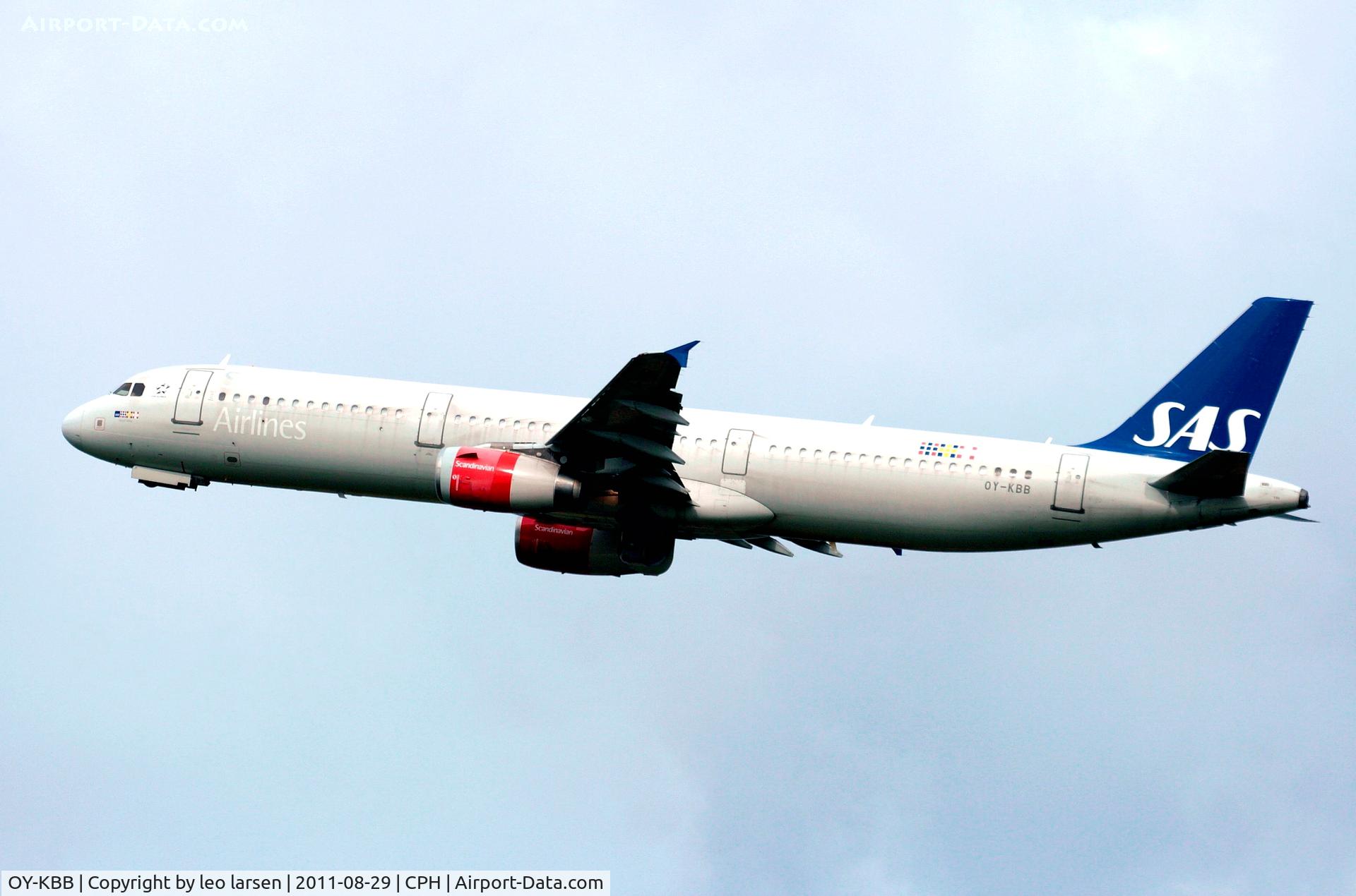 OY-KBB, 2001 Airbus A321-232 C/N 1642, Copenhagen 29.8.11