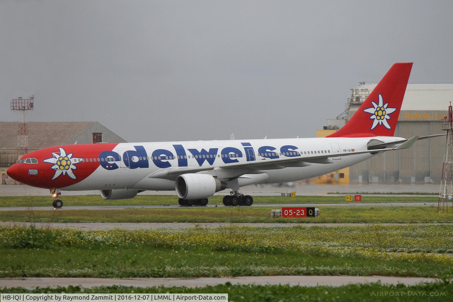 HB-IQI, 1999 Airbus A330-223 C/N 291, A330 HB-IQI Edelweiss