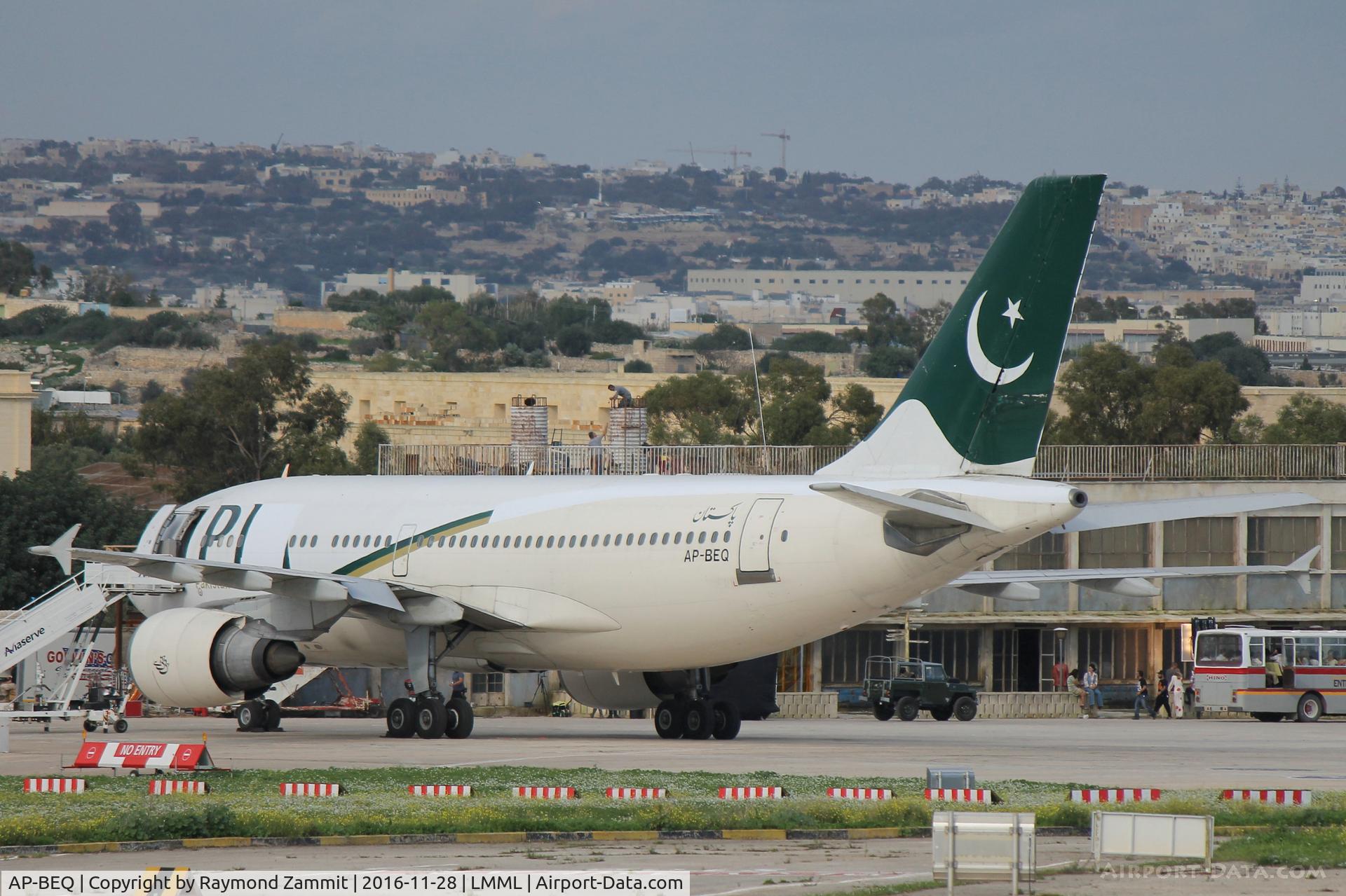 AP-BEQ, 1992 Airbus A310-308 C/N 656, A310 AP-BEQ Pakistan International Airlines