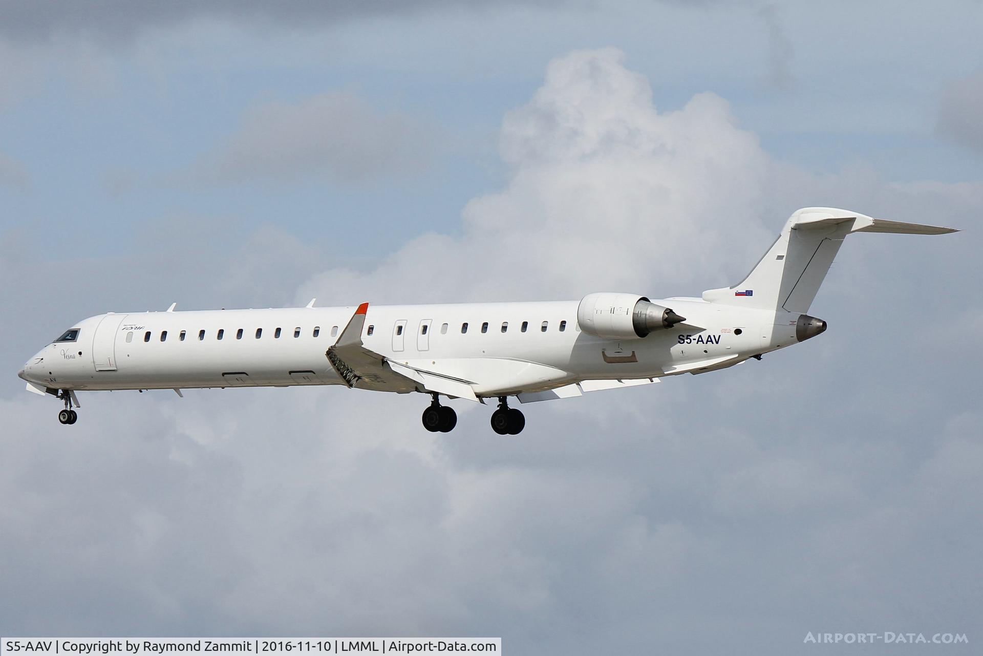 S5-AAV, 2012 Bombardier CRJ-900LR (CL-600-2D24) C/N 15284, Bombardier CRJ-900LR S5-AAV Adria Airways