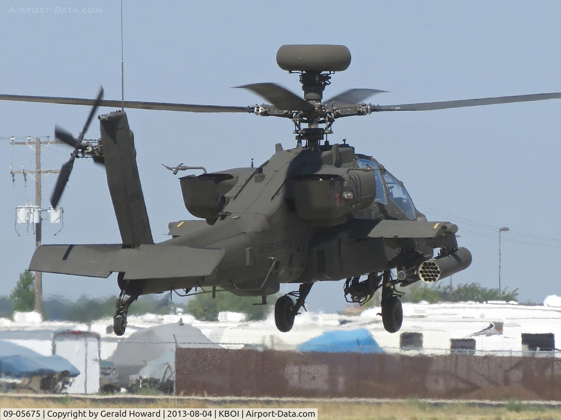 09-05675, 2009 Boeing AH-64D Longbow Apache C/N PVD675, Rear view.