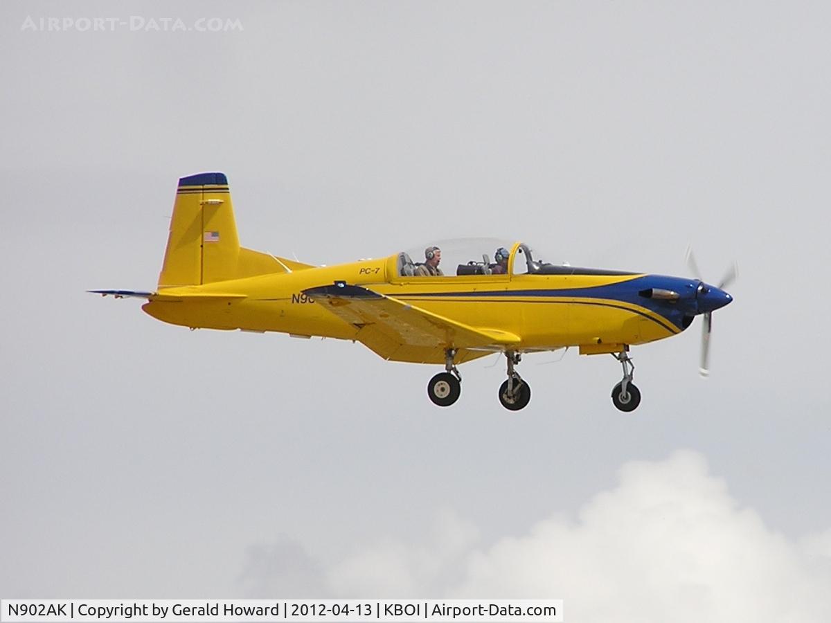 N902AK, 1988 Pilatus PC-7 Mk.II C/N 560, Inbound to RWY 10R.