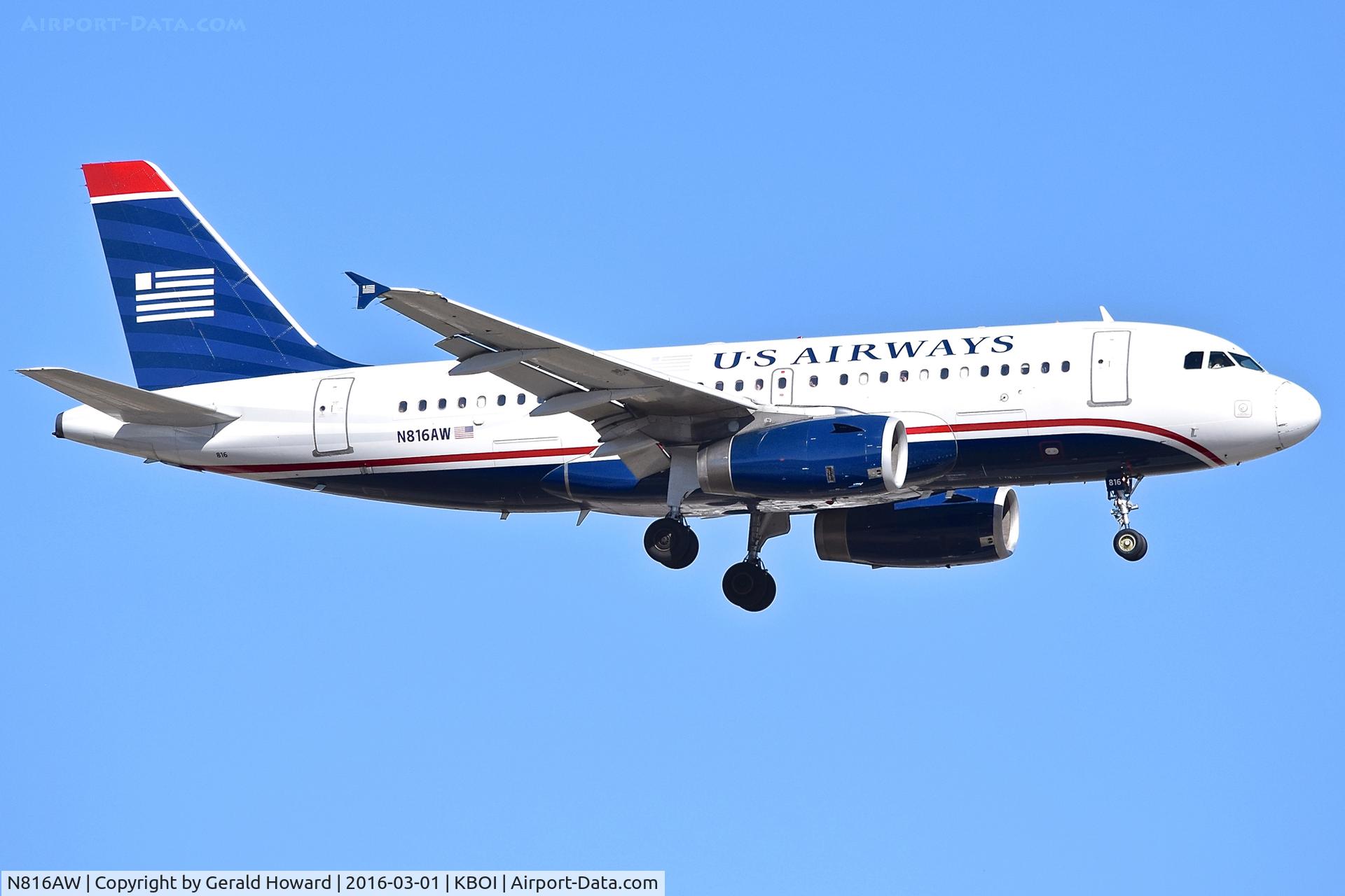 N816AW, 2000 Airbus A319-132 C/N 1350, Landing RWY 10L.