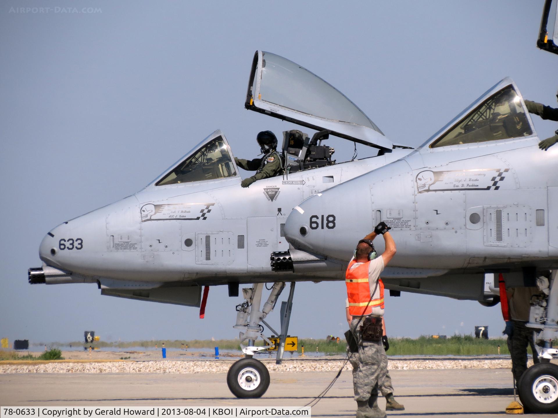 78-0633, 1978 Fairchild Republic A-10C Thunderbolt II C/N A10-0253, Awaiting pre flight checks as 78-0618 pulls up alongside.
