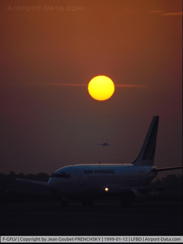 F-GFLV, 1981 Boeing 737-2K5 C/N 22597, Air France departure to Tunis