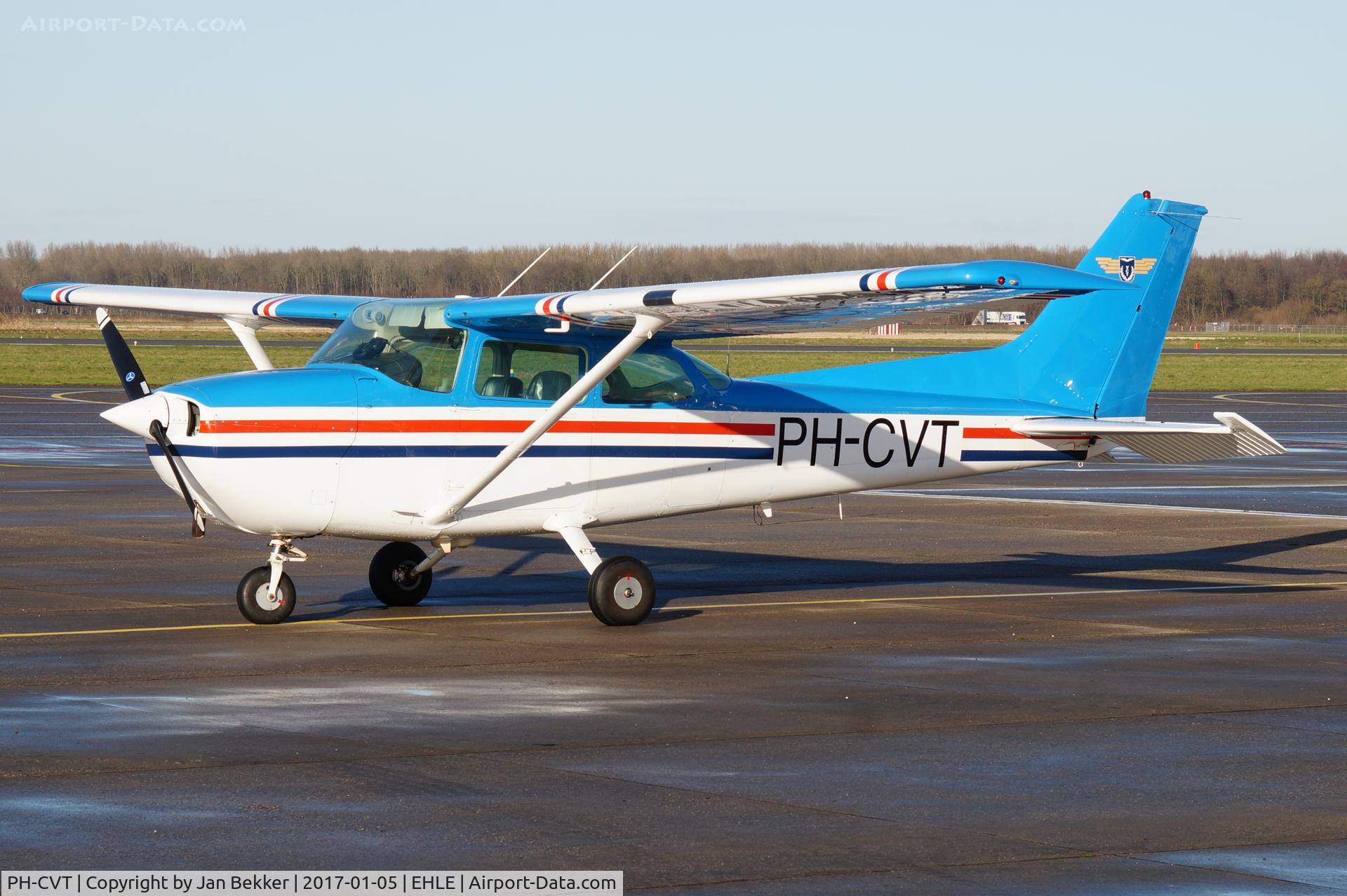 PH-CVT, Cessna 172P C/N 17275333, Lelystad Airport