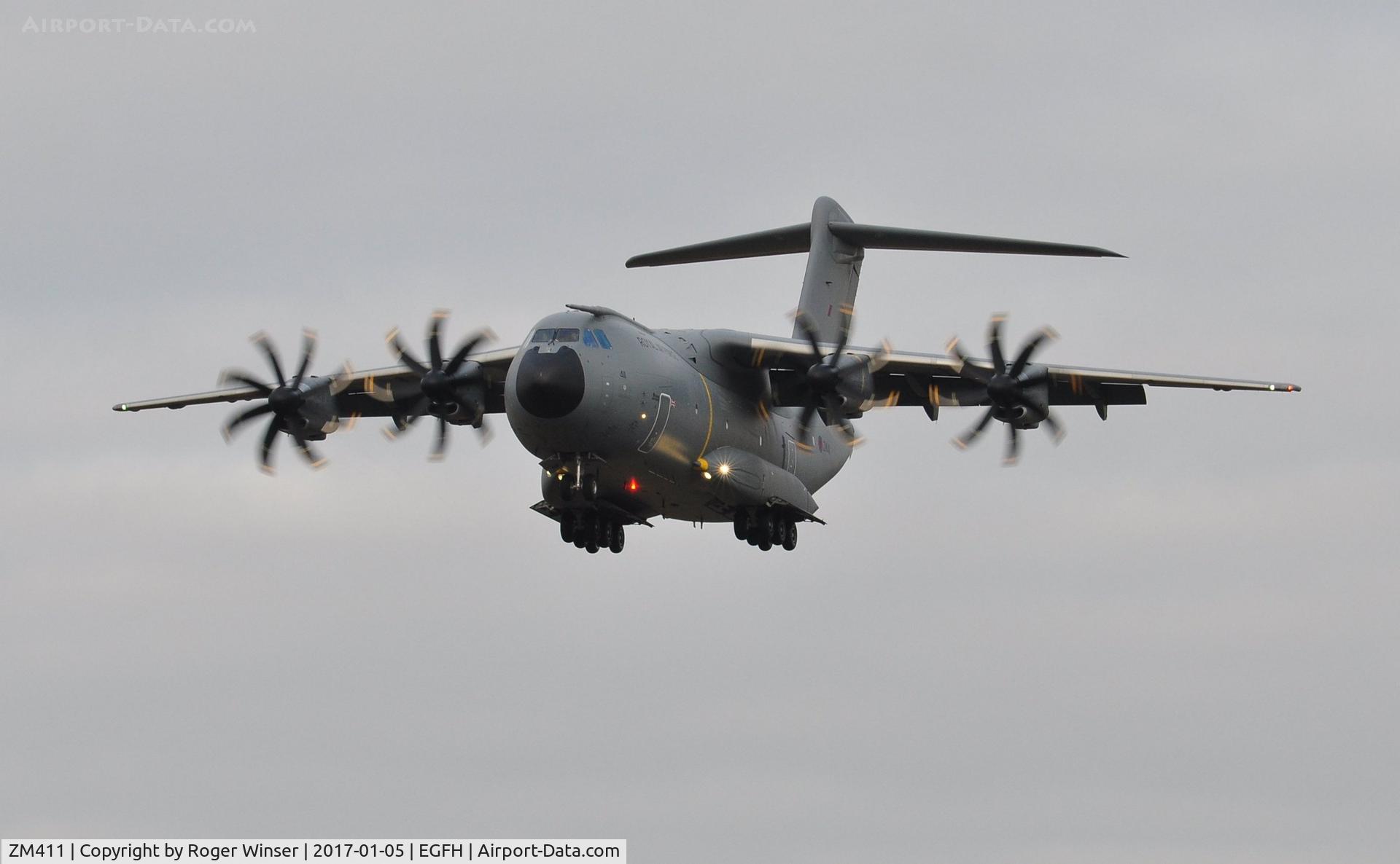 ZM411, 2016 Airbus A400M-180 Atlas C.1 C/N 039, Low pass over Runway 22 by RAF Atlas C.1 aircraft coded 411 of the Brize Norton Transport Wing.