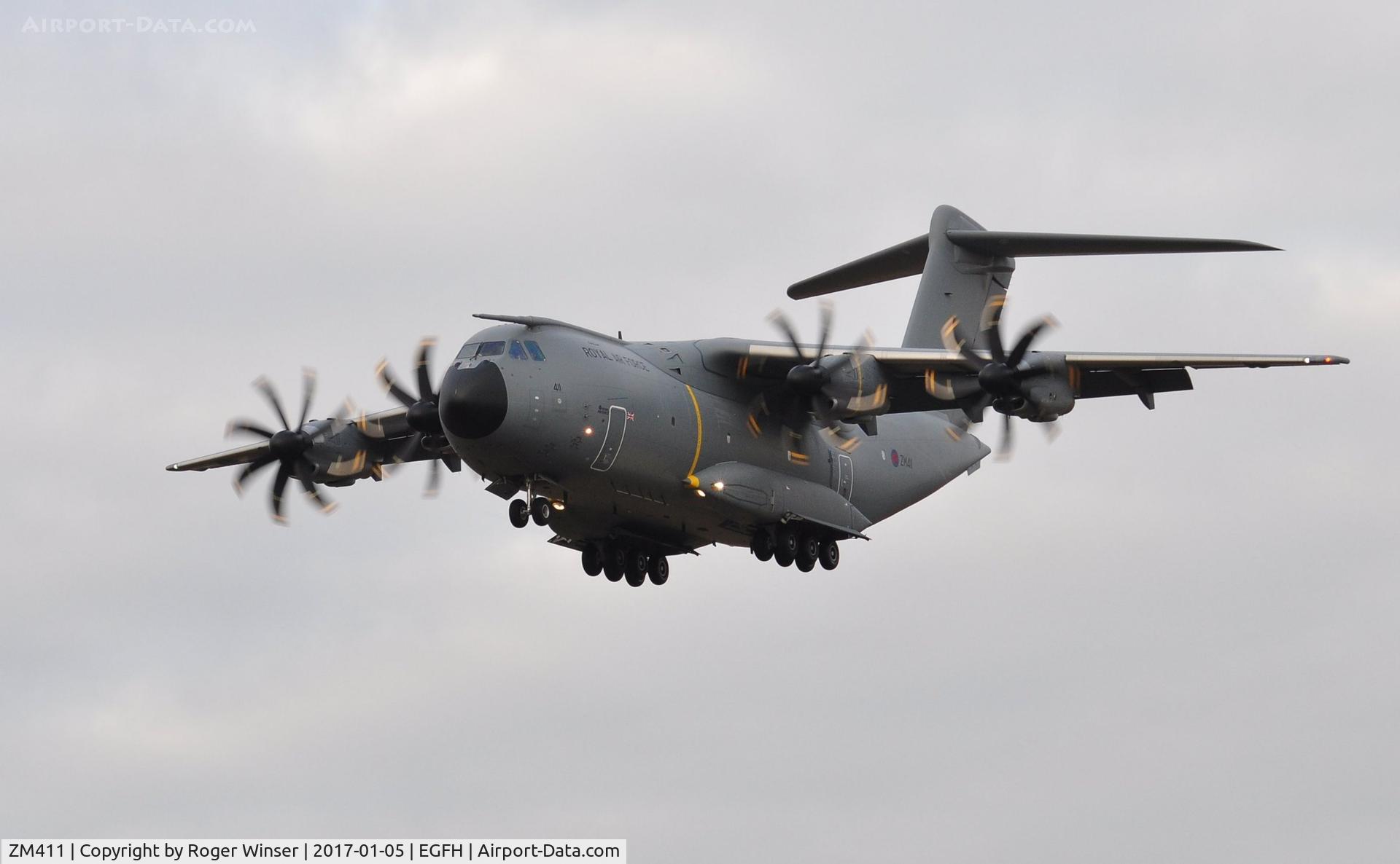 ZM411, 2016 Airbus A400M-180 Atlas C.1 C/N 039, Low pass over Runway 22 by RAF Atlas C.1 aircraft coded 411 of the Brize Norton Transport Wing