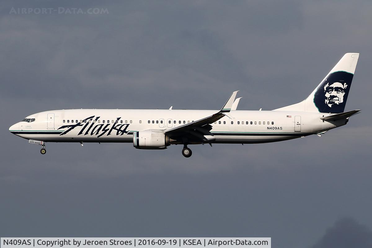 N409AS, 2012 Boeing 737-990/ER C/N 41733, seattle