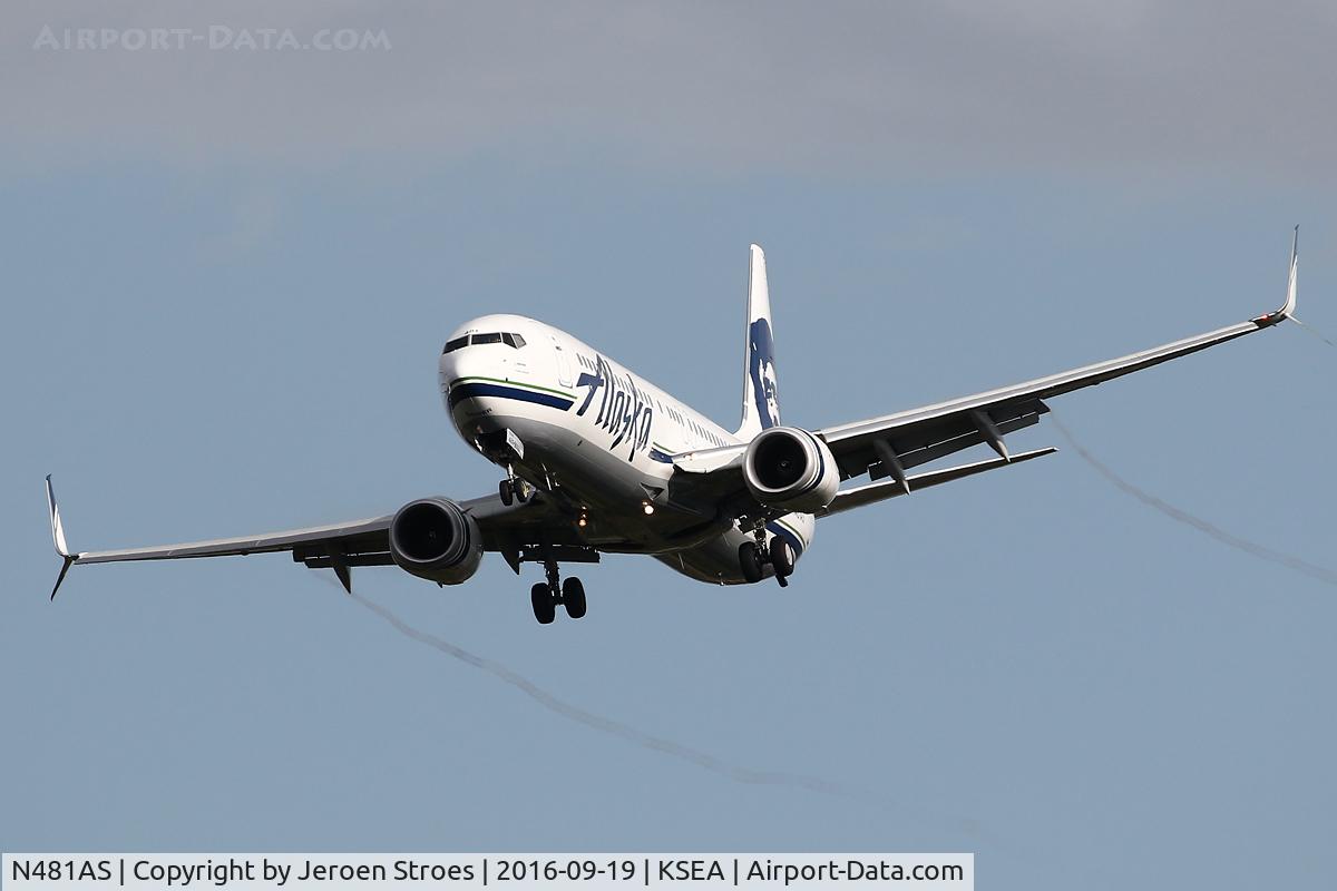 N481AS, 2015 Boeing 737-990/ER C/N 44106, runway change on finals at seattle