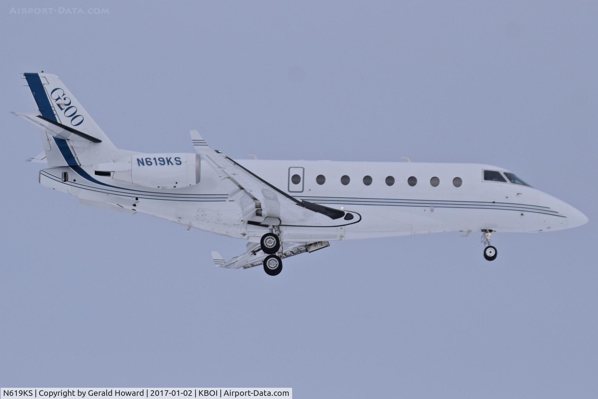 N619KS, 2006 Israel Aircraft Industries Gulfstream 200 C/N 151, Landing RWY 10R.