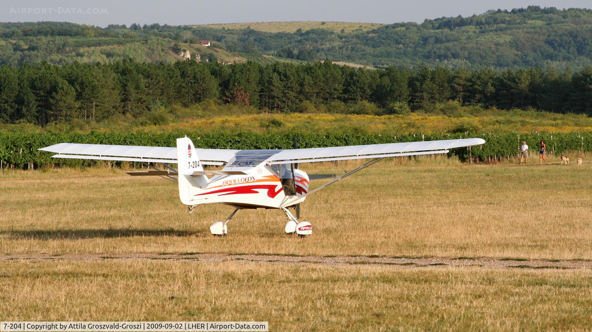 7-204, Apollo Fox C/N 060908, Eger, Apollo Airport, Hungary
