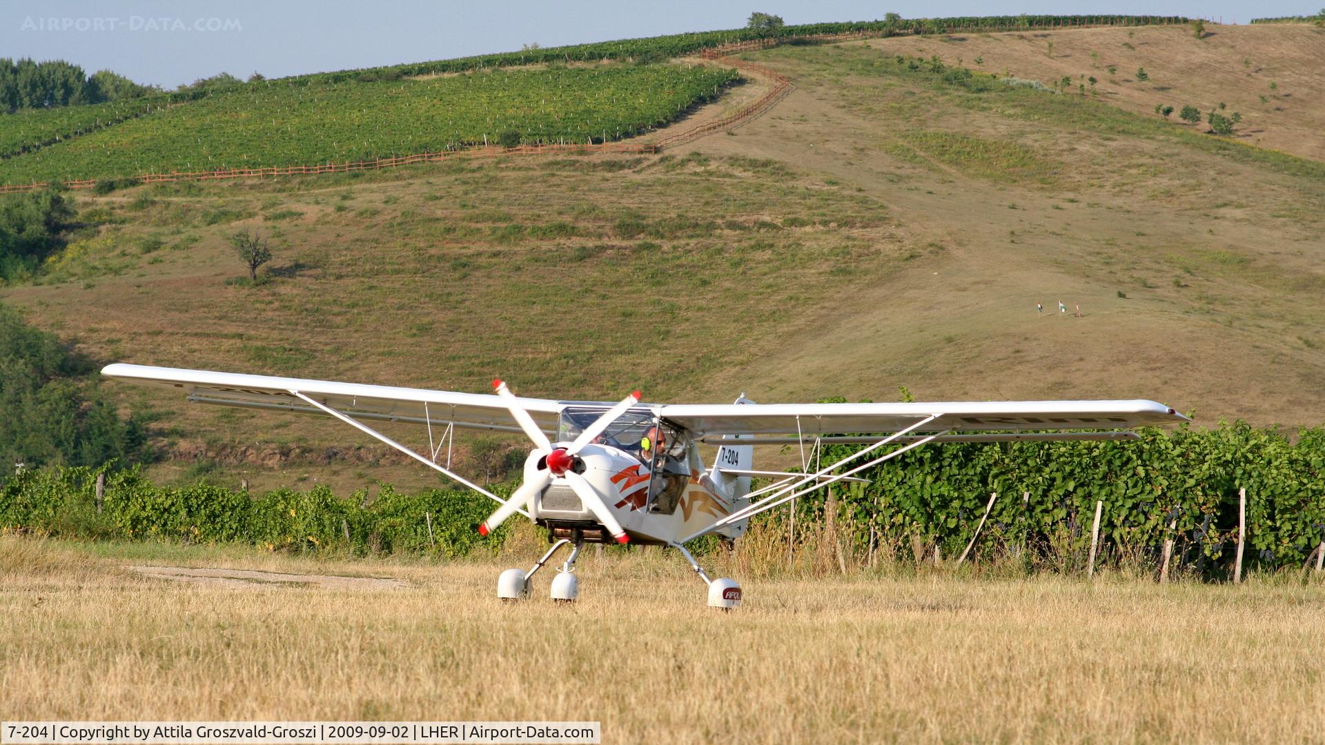 7-204, Apollo Fox C/N 060908, Eger, Apollo Airport, Hungary
