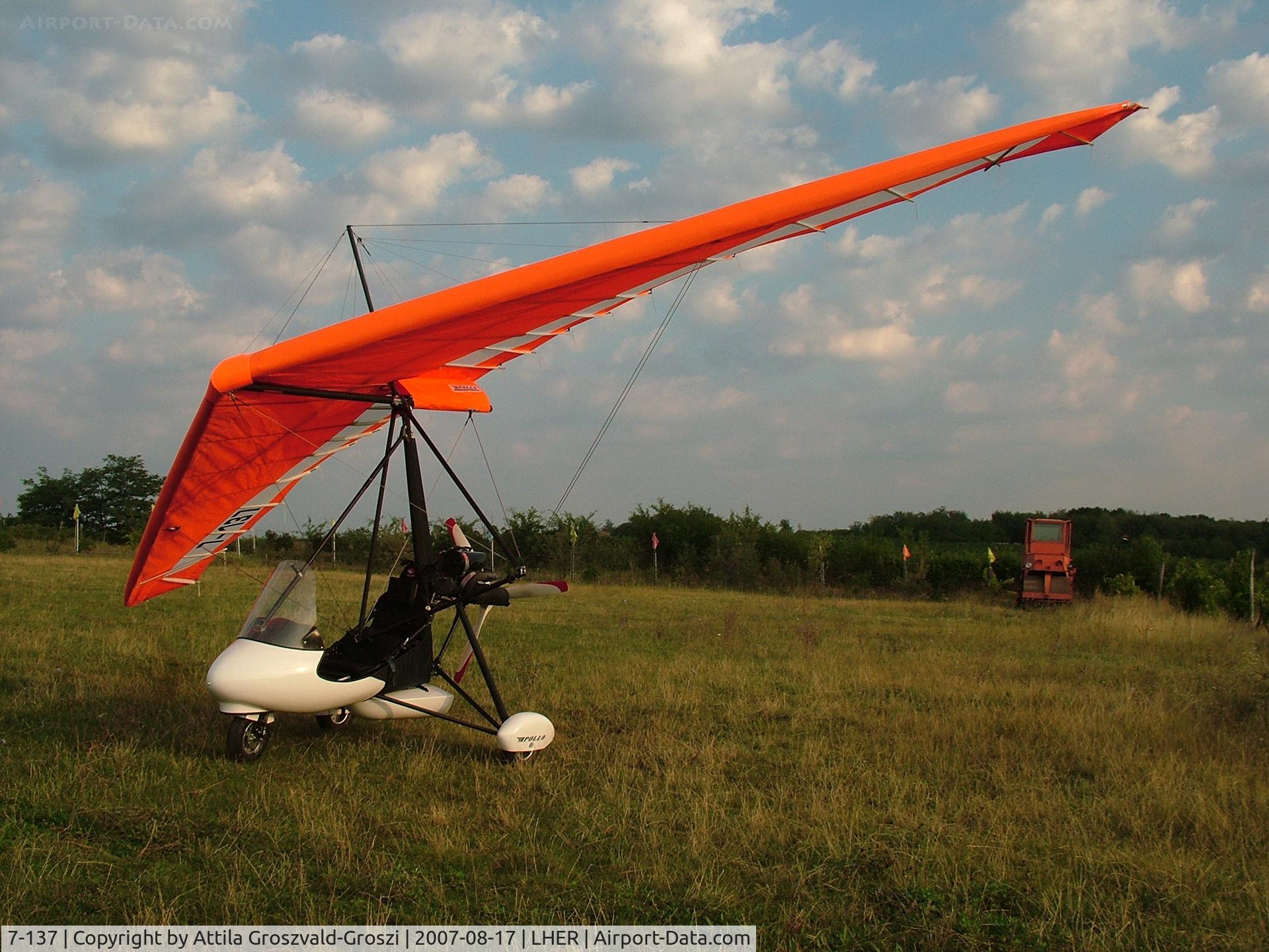 7-137, Halley Apollo CXMD C/N 250507, Eger, Apollo Airport, Hungary