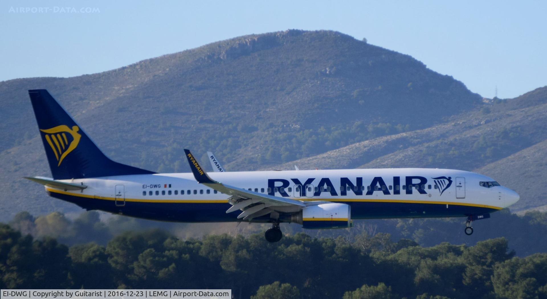 EI-DWG, 2007 Boeing 737-8AS C/N 33620, At Malaga