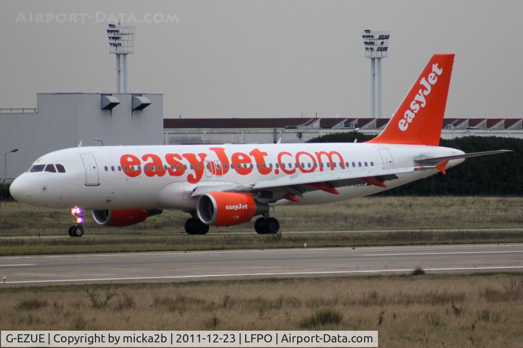 G-EZUE, 2011 Airbus A320-214 C/N 4646, Taxiing