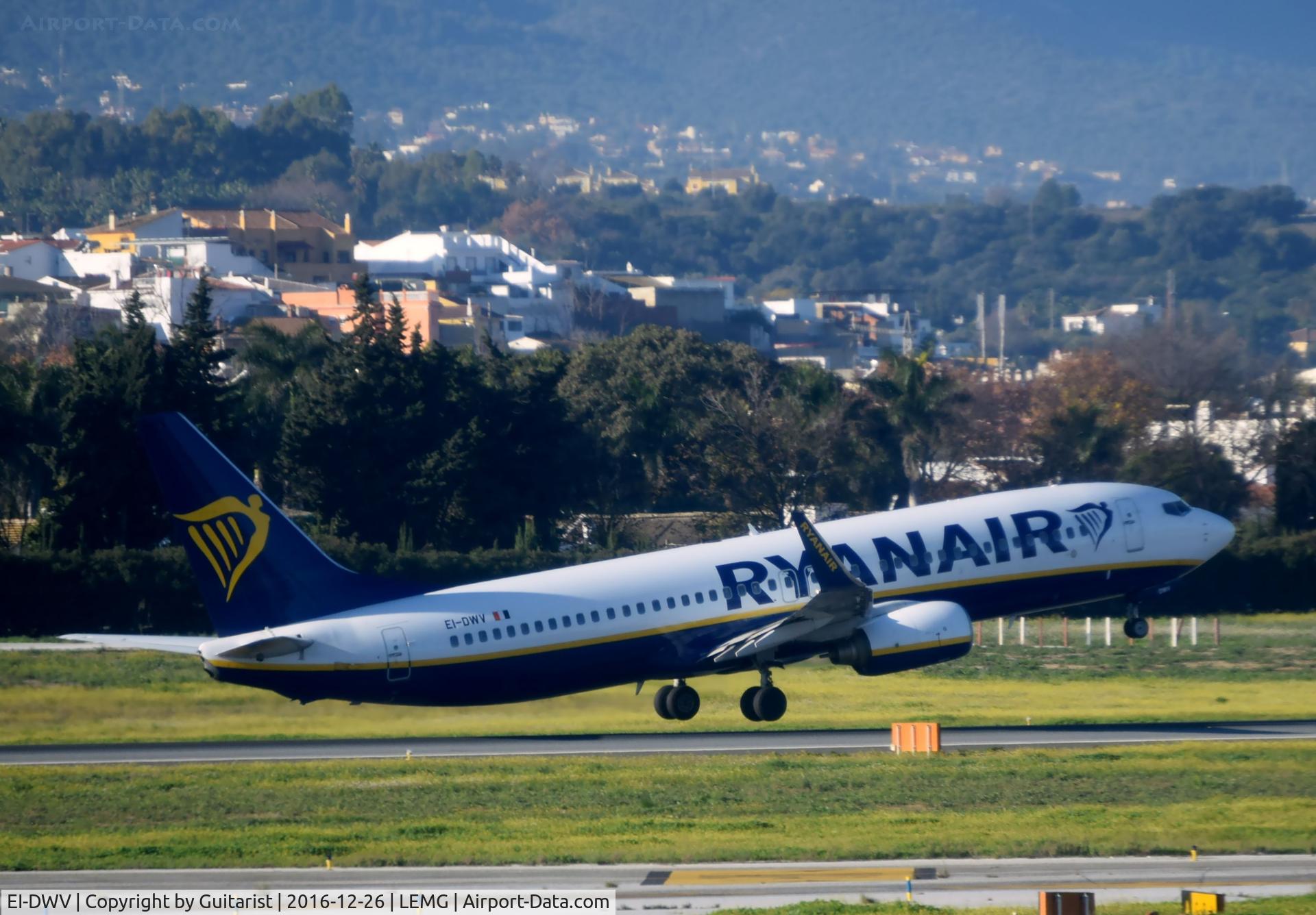 EI-DWV, 2008 Boeing 737-8AS C/N 33627, At Malaga