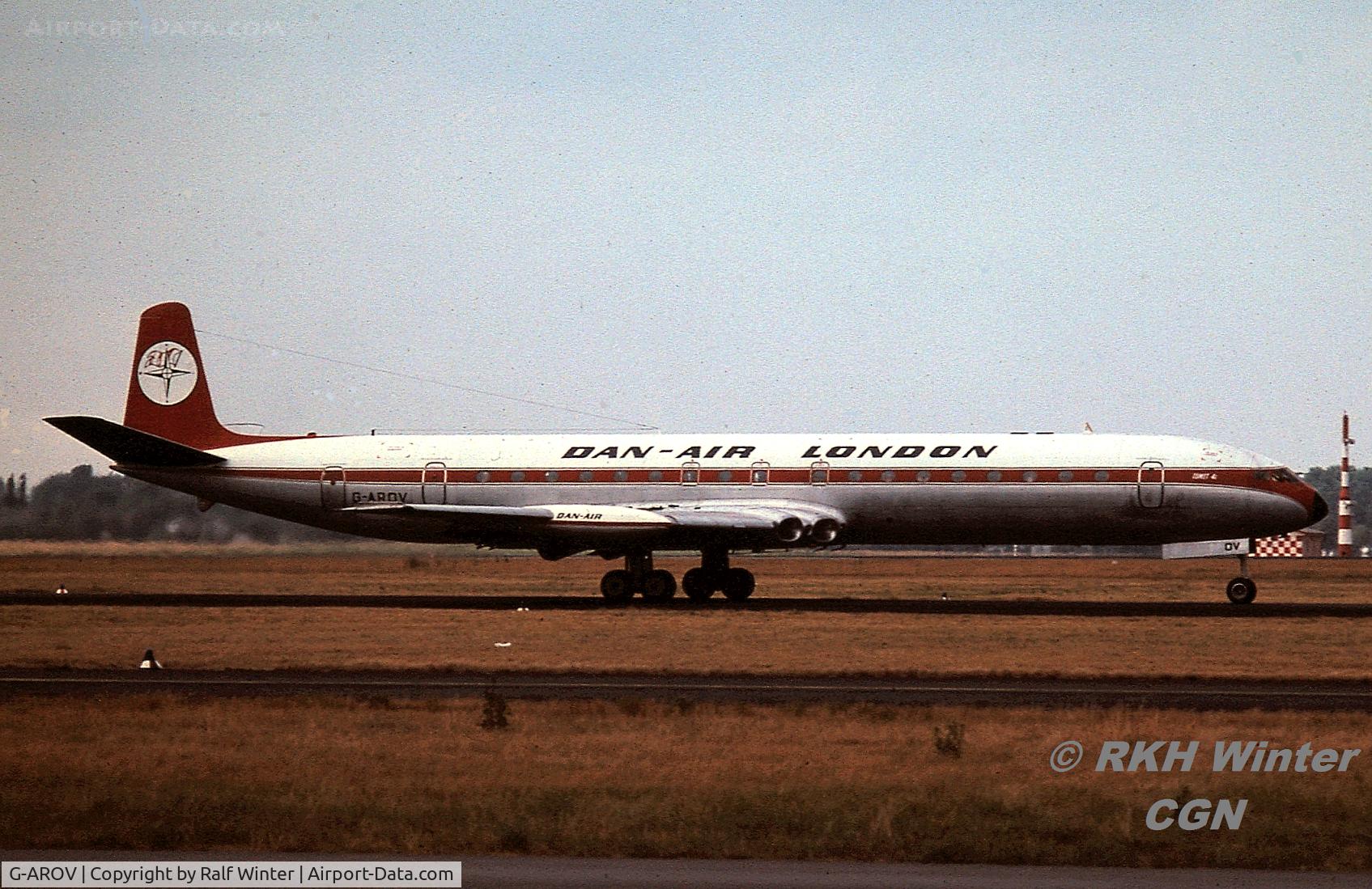 G-AROV, 1961 De Havilland DH.106 Comet 4C C/N 6460, De Havilland DH 106 Comet - DAN-AIR London - G-AROV - From a slide
