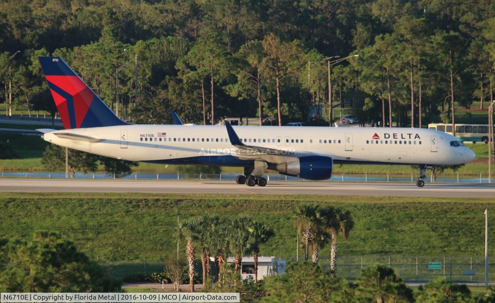 N6710E, 2000 Boeing 757-232 C/N 30482, Delta