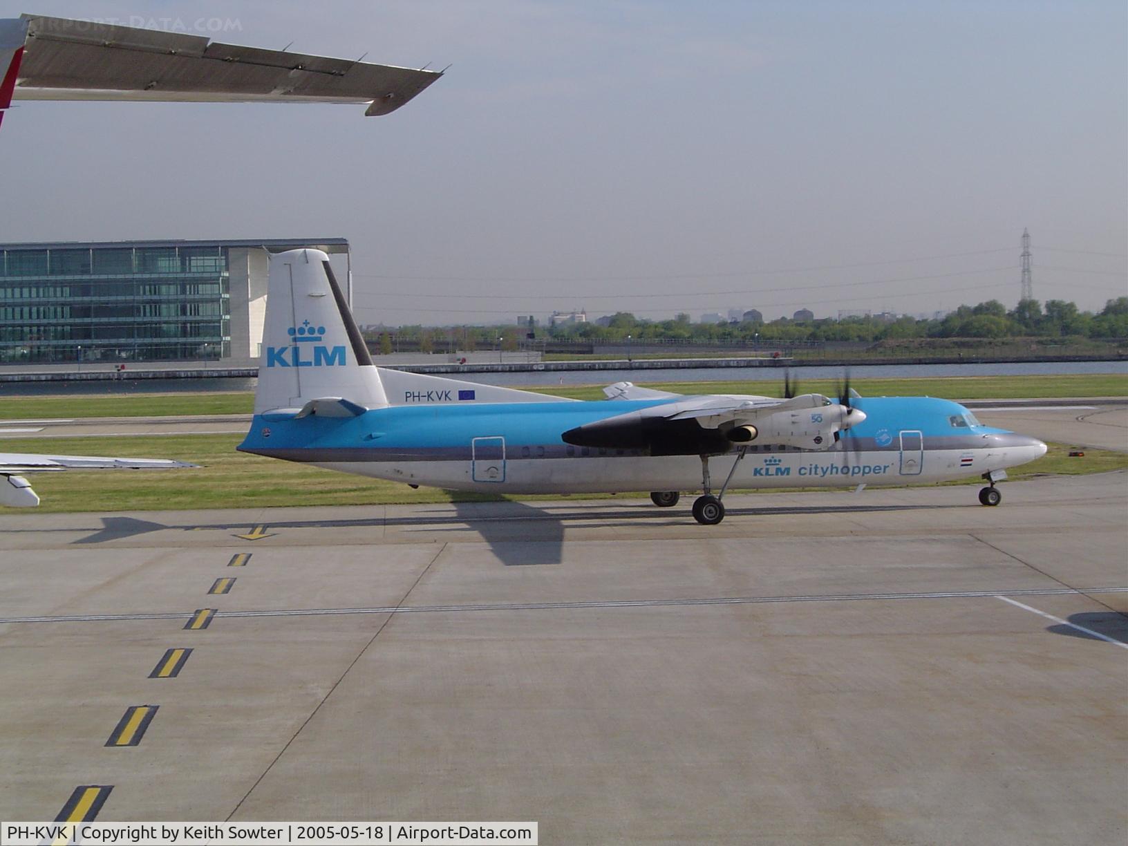 PH-KVK, 1991 Fokker 50 C/N 20219, London City Airport