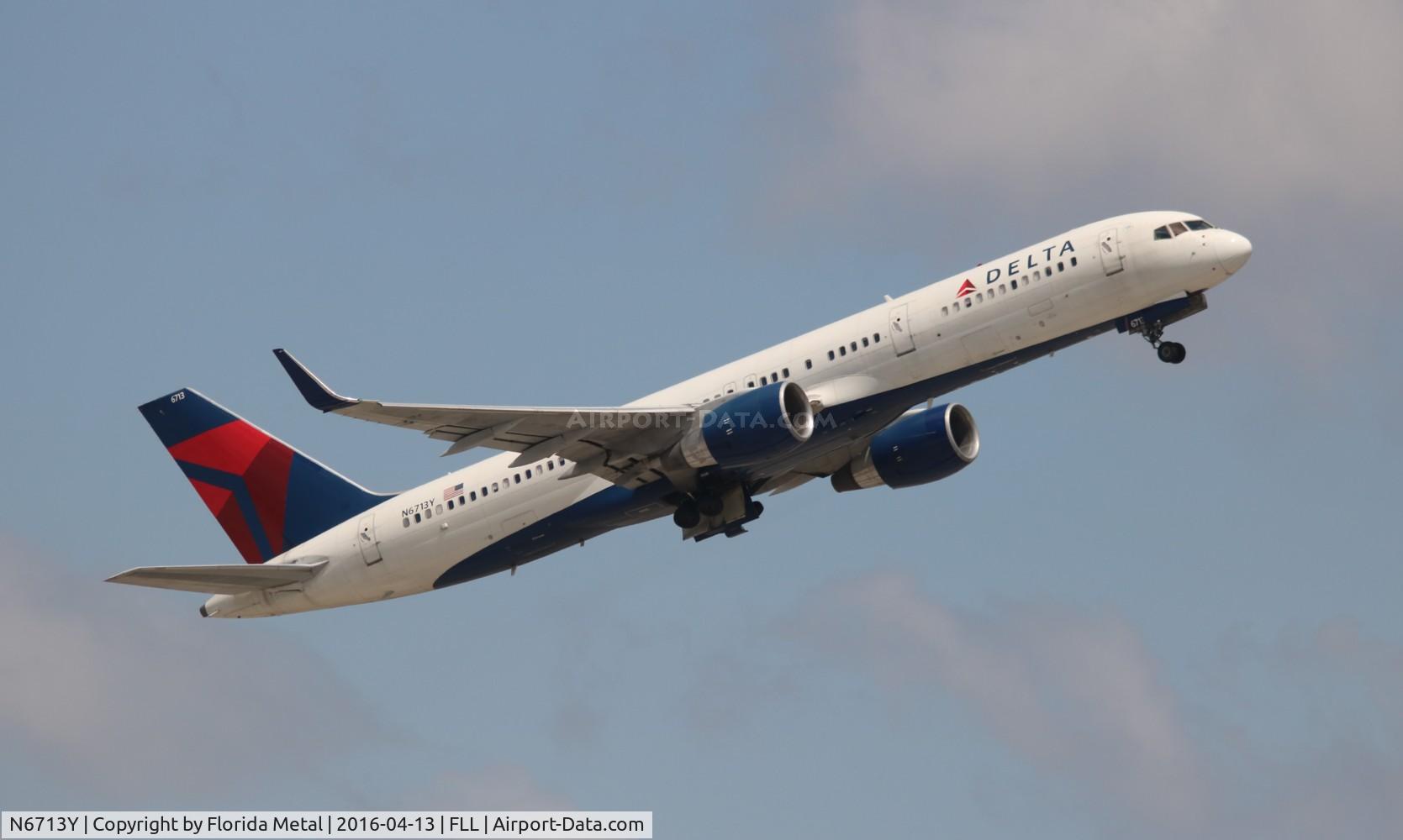 N6713Y, 2000 Boeing 757-232 C/N 30777, Delta
