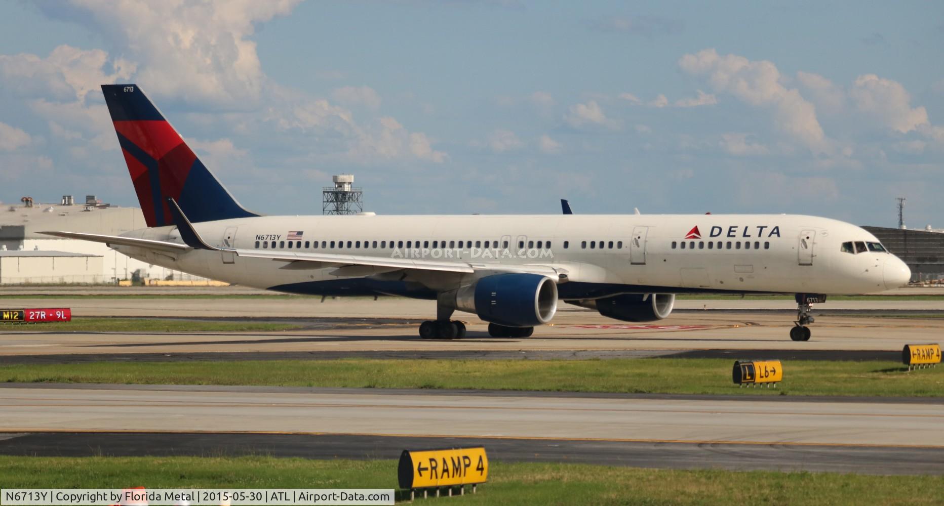N6713Y, 2000 Boeing 757-232 C/N 30777, Delta