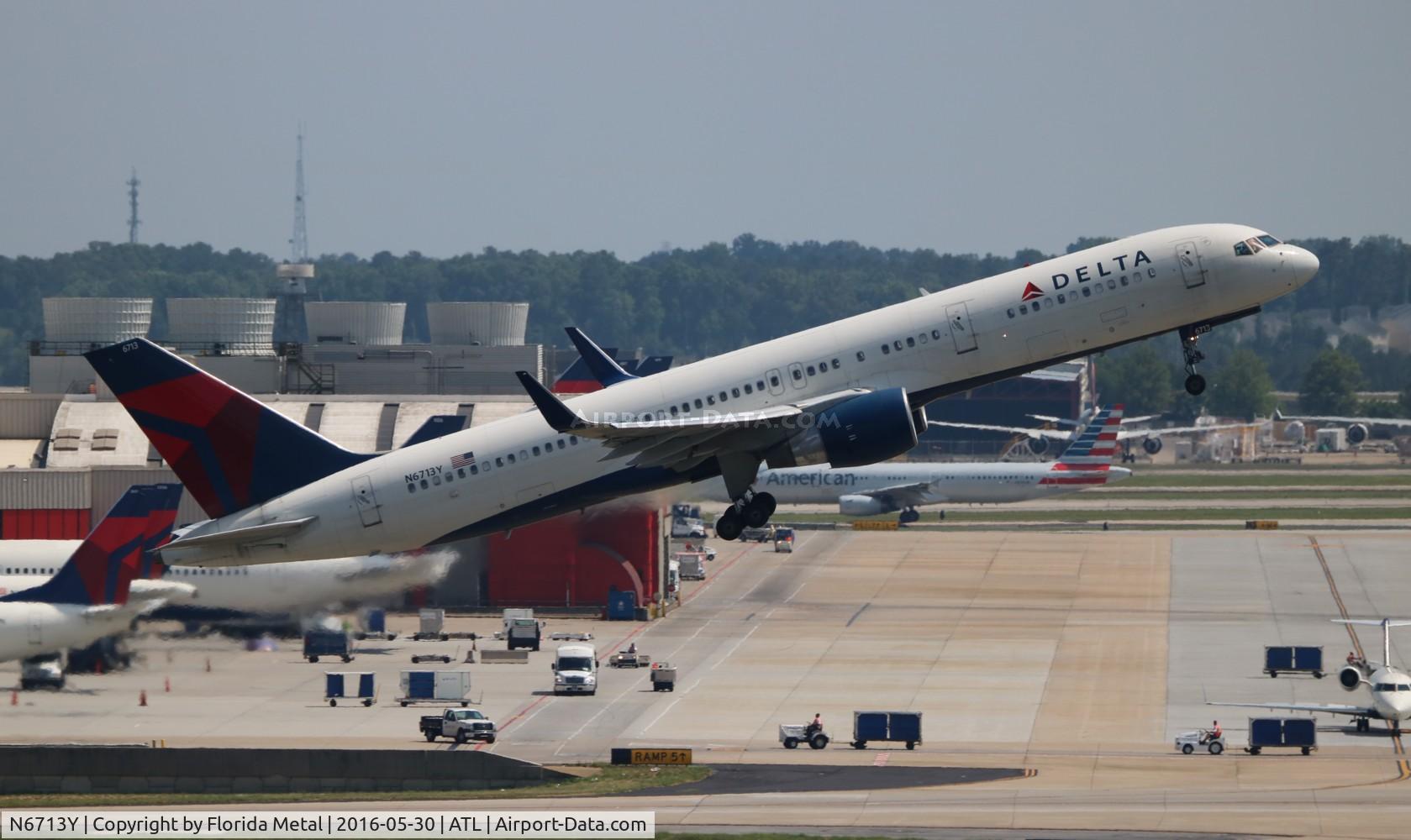 N6713Y, 2000 Boeing 757-232 C/N 30777, Delta