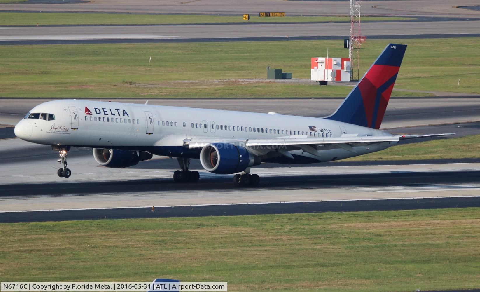 N6716C, 2001 Boeing 757-232 C/N 30838, Delta