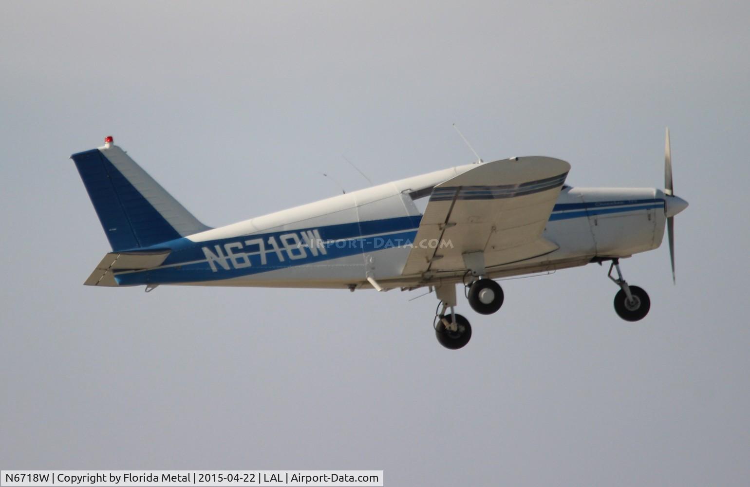 N6718W, 1965 Piper PA-28-140 C/N 28-20831, PA-28-140